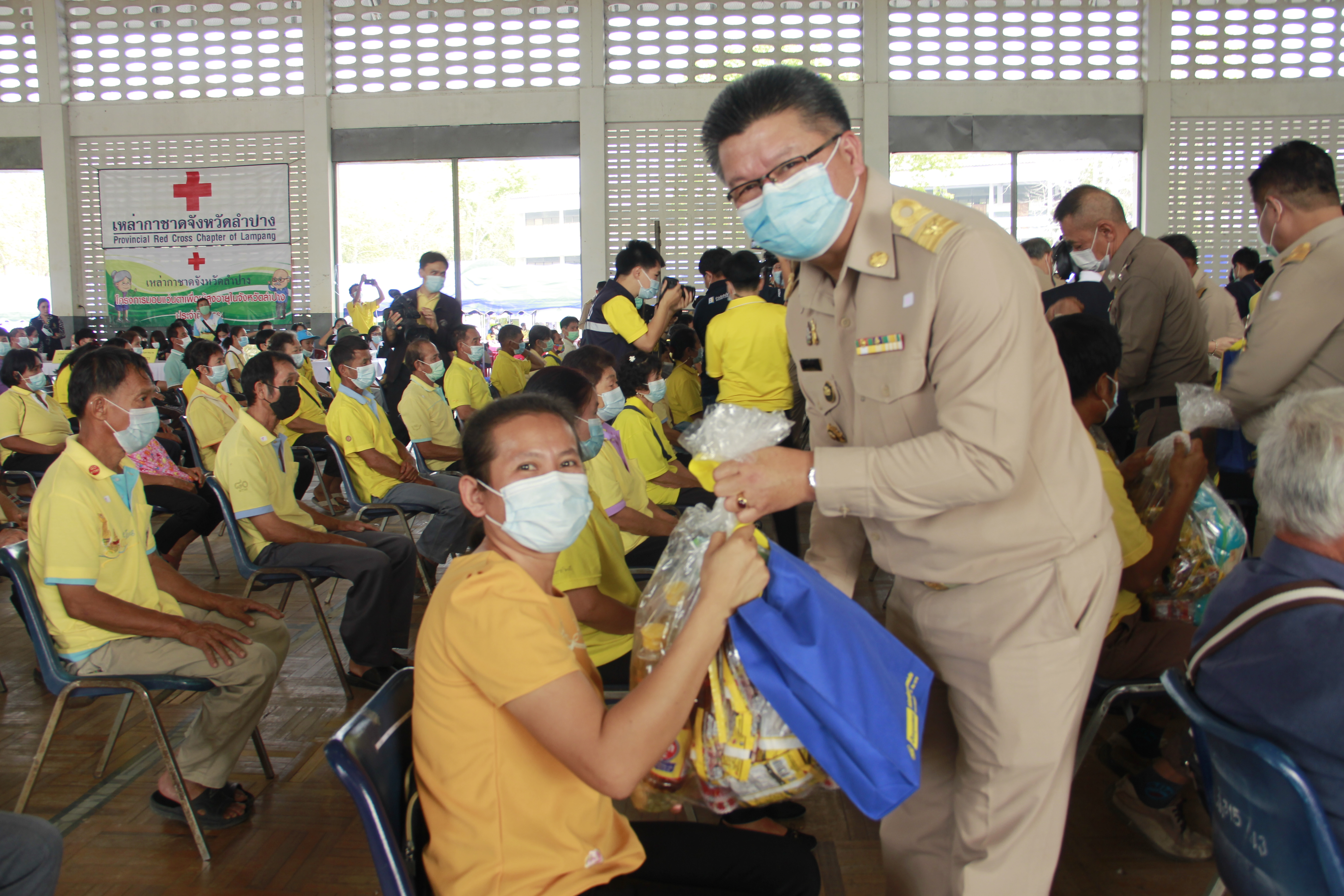 พช. ลำปาง ร่วมออกหน่วยบริการ “จังหวัดลำปางเคลื่อนที่” ประจำเดือนมีนาคม 2564