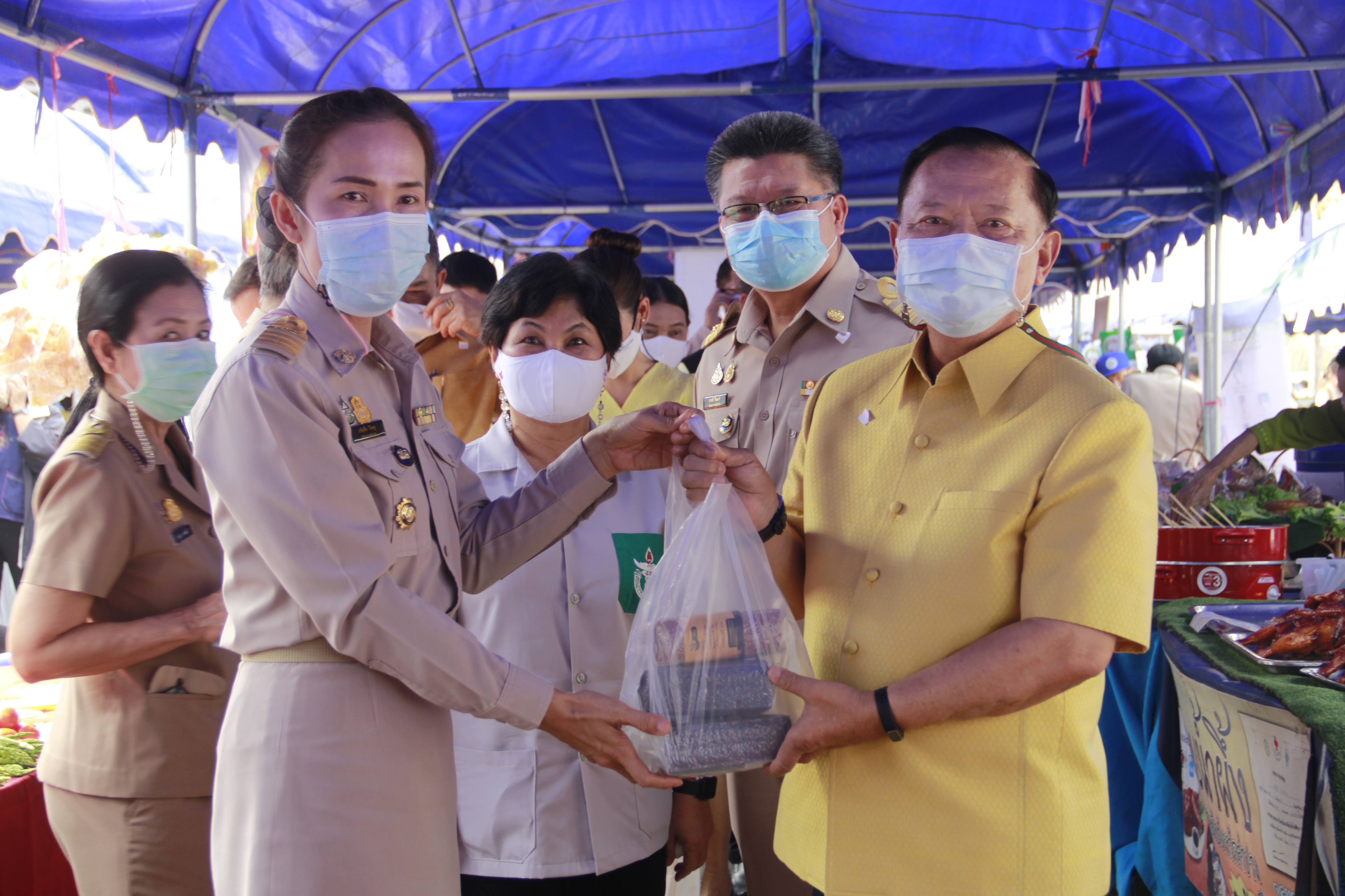 พช. ลำปาง ร่วมออกหน่วยบริการ “จังหวัดลำปางเคลื่อนที่” ประจำเดือนมีนาคม 2564