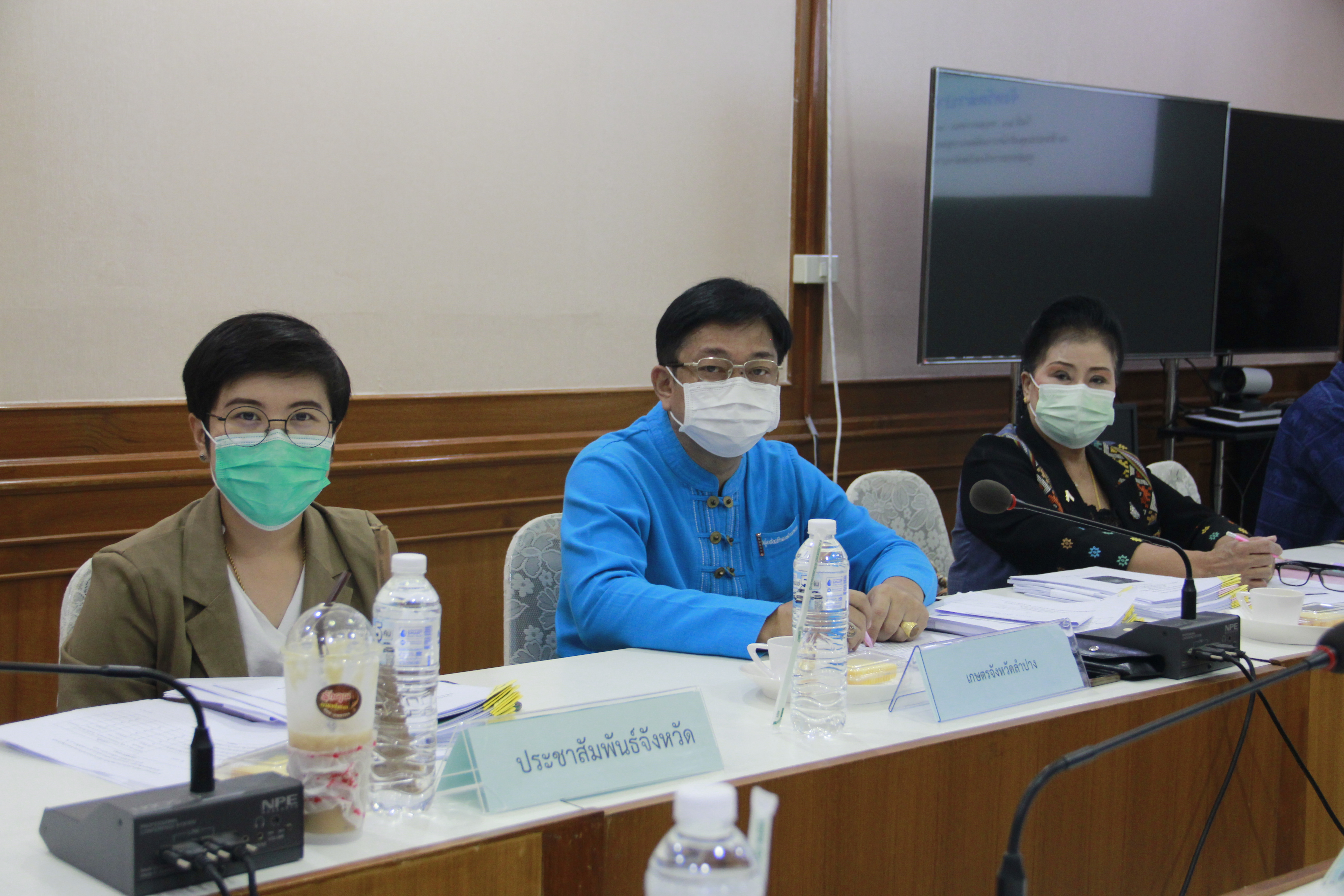 พช.ลำปาง ประชุมคัดเลือกบุคคลต้นแบบและเชิดชูเกียรติการน้อมนำแนวพระราชดำริของสมเด็จพระกนิษฐาธิราชเจ้า กรมสมเด็จพระเทพรัตนราชสุดา ฯ สยามบรมราชกุมารี สร้างความมั่นคงทางอาหาร สู่ปฏิบัติการ 90 วัน ปลูกผักสวนครัวเพื่อสร้างความมั่นคงทางอาหาร รอบ 2