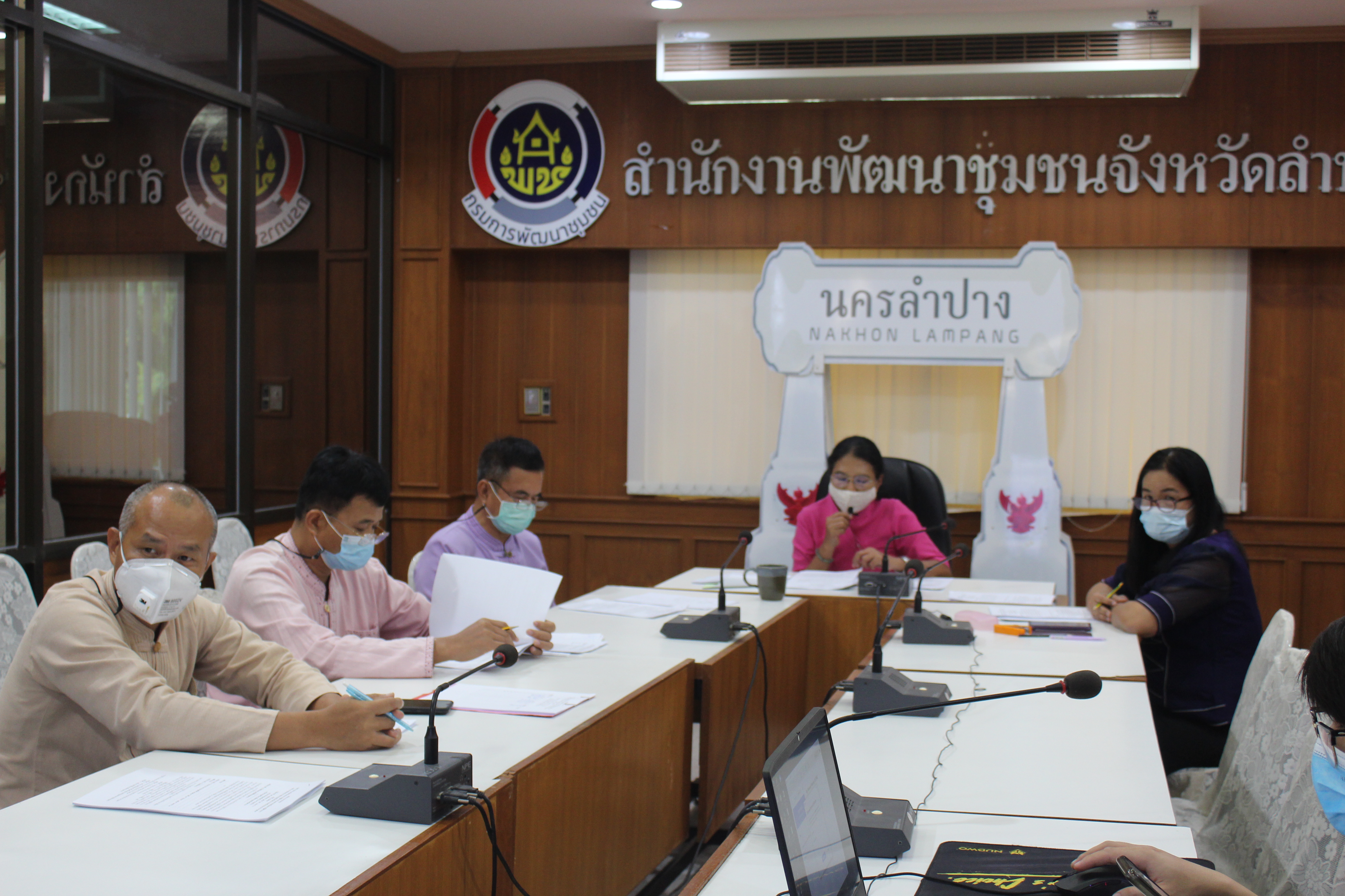 พช.ลำปาง ประชุมคณะทำงานพิจารณาจัดทำข้อตกลง การปฏิบัติราชการ และการประเมินผลการปฏิบัติราชการ ครั้งที่ 3/2564  ประจำปีงบประมาณ พ.ศ. 2564  ด้วยระบบการประชุมออนไลน์ Zoom Meeting