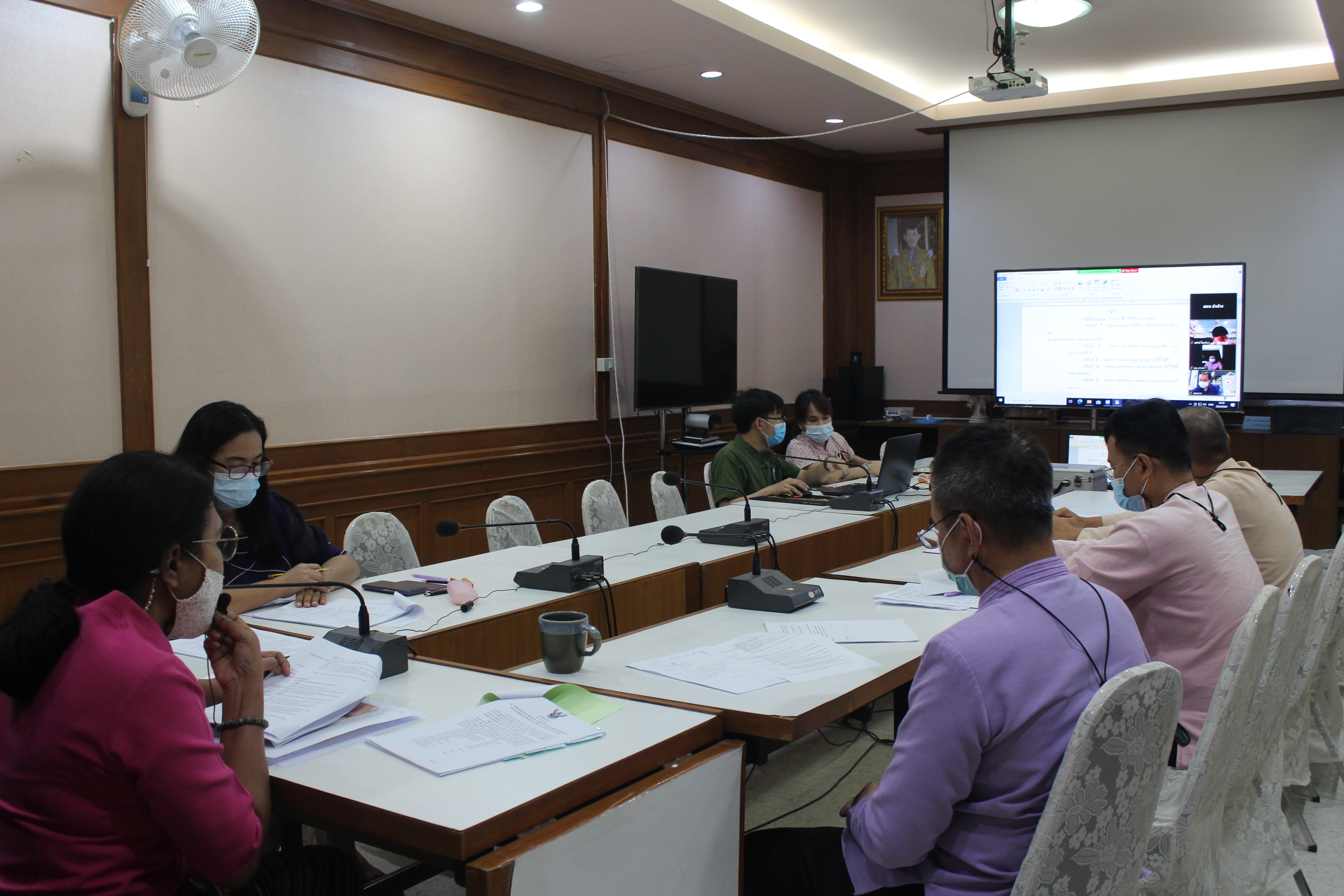 พช.ลำปาง ประชุมคณะทำงานพิจารณาจัดทำข้อตกลง การปฏิบัติราชการ และการประเมินผลการปฏิบัติราชการ ครั้งที่ 3/2564  ประจำปีงบประมาณ พ.ศ. 2564  ด้วยระบบการประชุมออนไลน์ Zoom Meeting