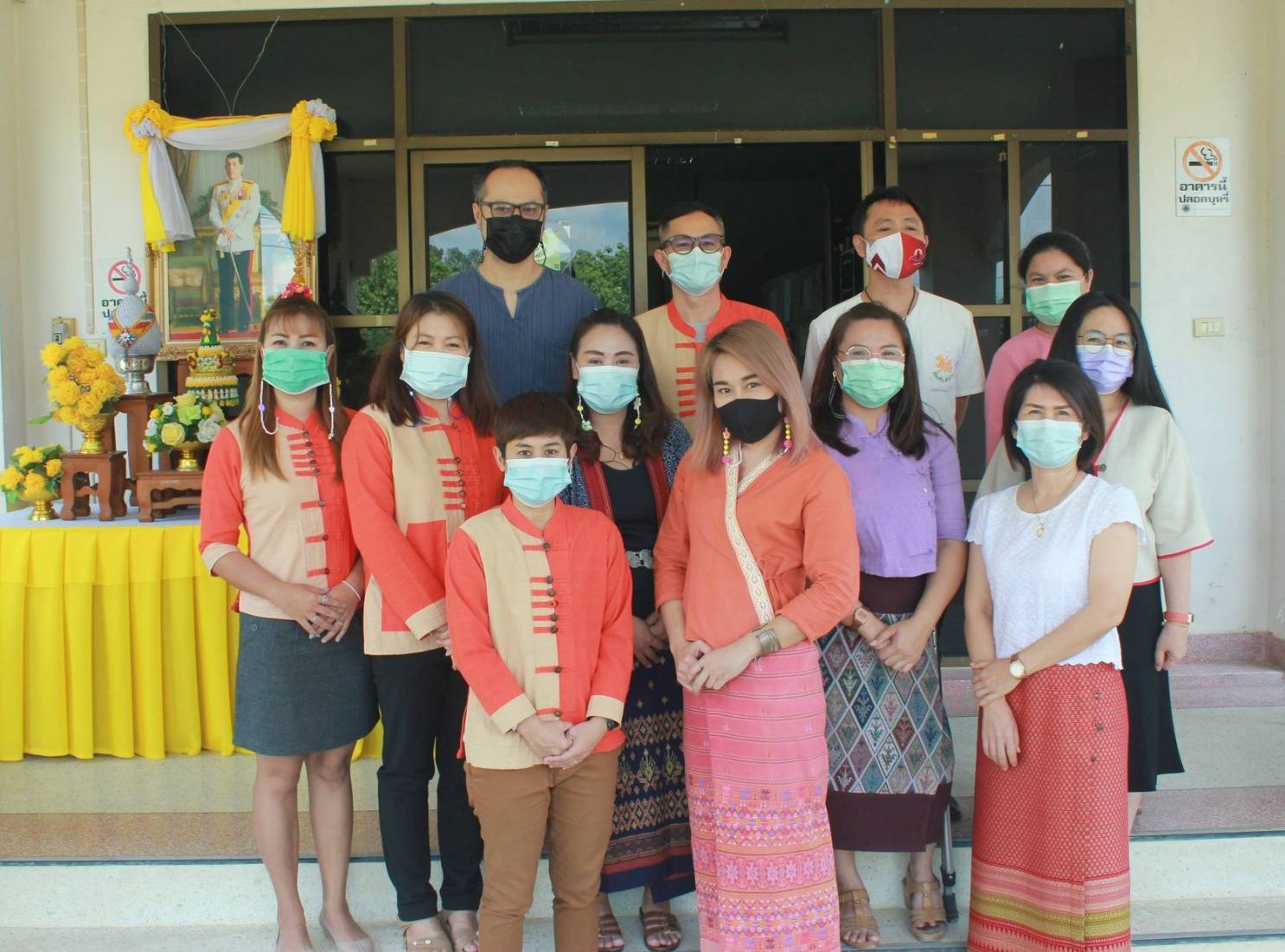 พช.ลำปางขับเคลื่อนนโยบายส่งเสริมการใช้และสวมใส่ผ้าไทยอย่างต่อเนื่อง