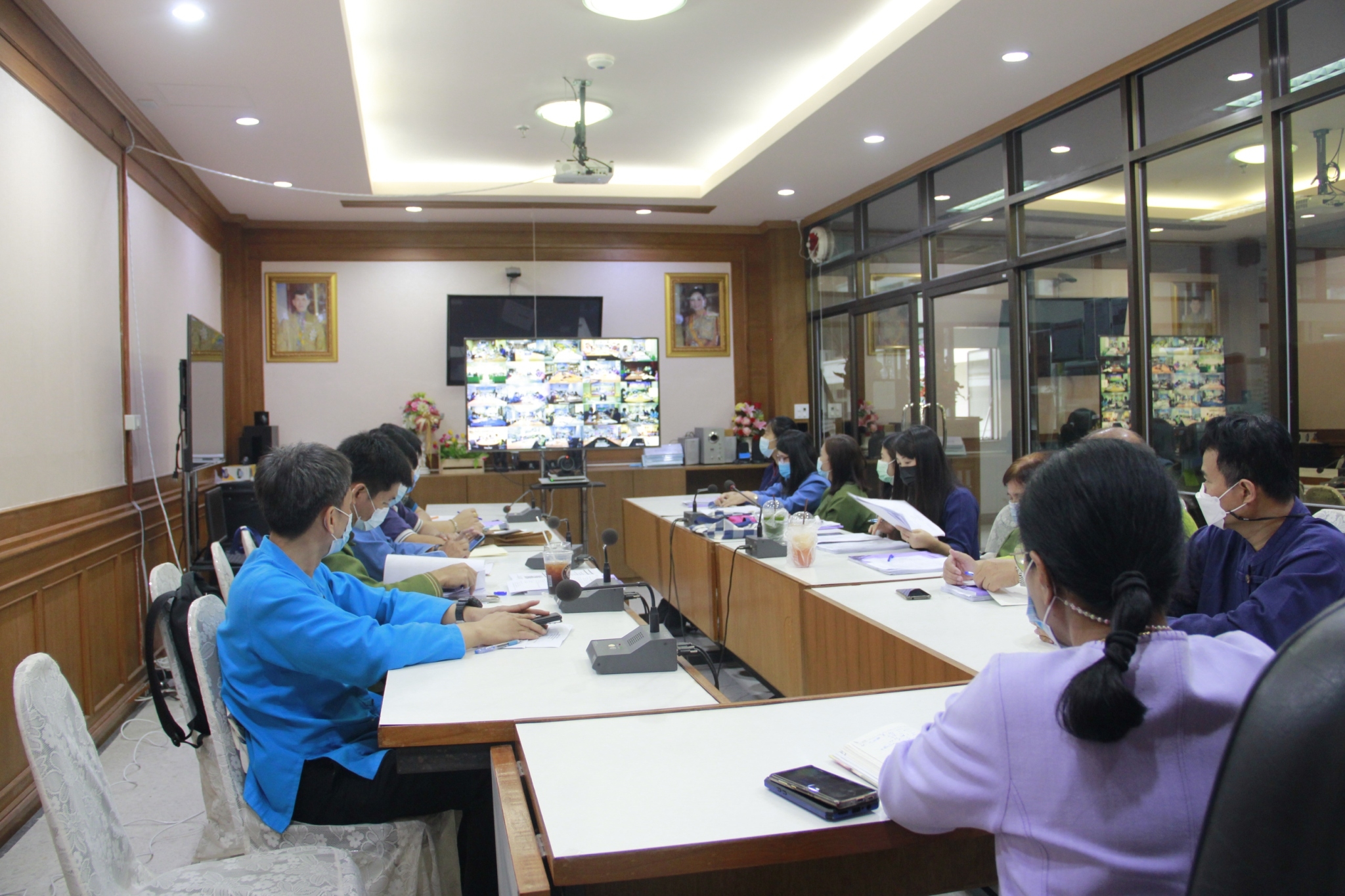 พช. ลำปาง เข้าร่วมประชุมเชิงปฏิบัติการเสริมสร้างความรู้ และทักษะการขับเคลื่อนงานกองทุนชุมชนตามหลักธรรมาภิบาล  ผ่านระบบ VDO Conference