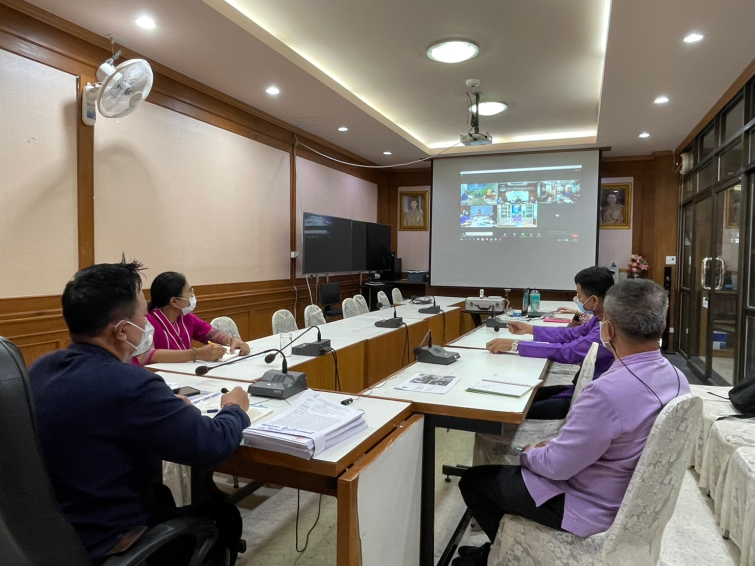 พช.ลำปาง ร่วมประชุมการตรวจติดตามผลการดำเนินงานของหน่วยรับตรวจรายไตรมาส ครั้งที่ 3/2564