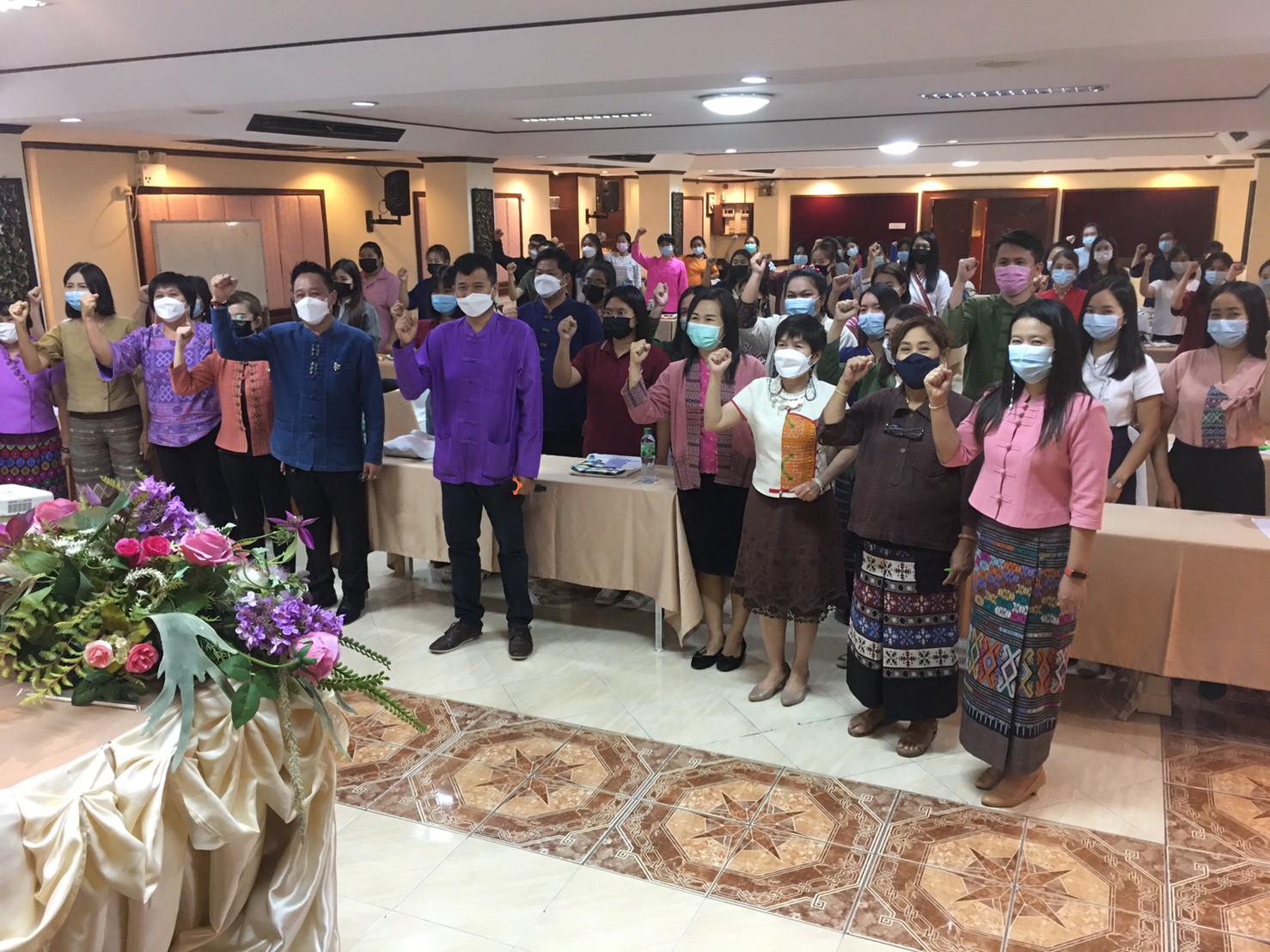 พช.ลำปาง ดำเนินโครงการส่งเสริมเยาวสตรีสู่ผู้นำสตรีรุ่นใหม่ ระดับจังหวัด