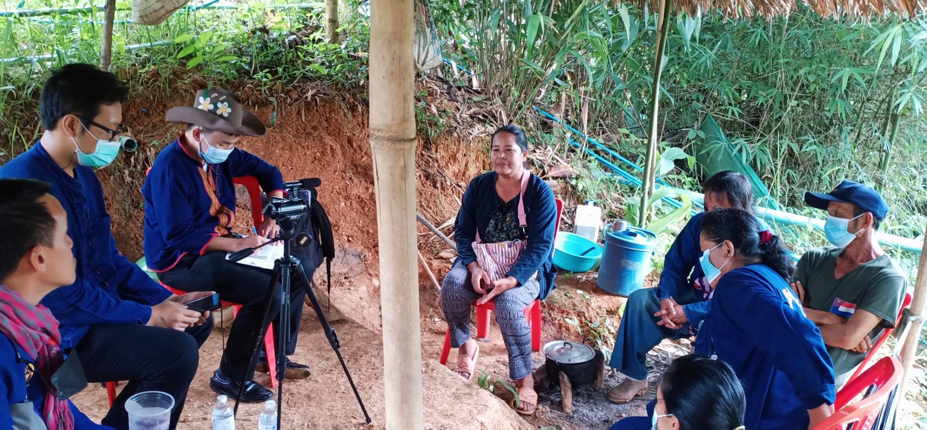 พช.ลำปางร่วมกับ ศพช.ลำปางและเครือข่าย “โคก หนอง นา โมเดล” อำเภองาว ลงพื้นที่ถอดองค์ความรู้ครัวเรือนเป้าหมายและสมาชิกกลุ่มเอามื้อสามัคคีบ้านแม่ฮ่าง