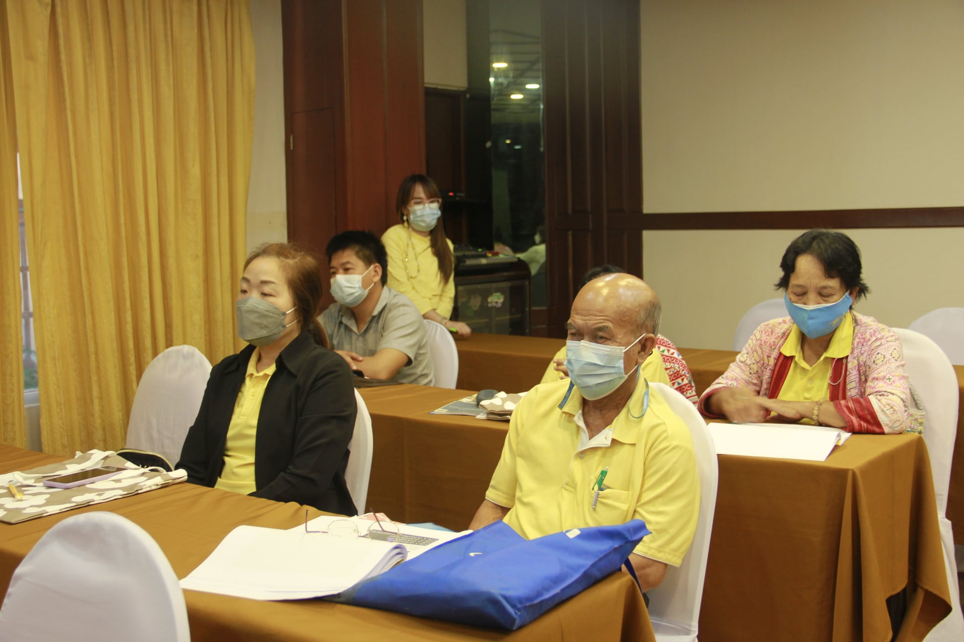 พช.ลำปางดำเนินกิจกรรมประชุมเชิงปฏิบัติการสร้างรายได้จากกิจการอาหารปลอดภัย 4 ร. (โรงพยาบาล โรงเรียน โรงแรม ร้านอาหาร)