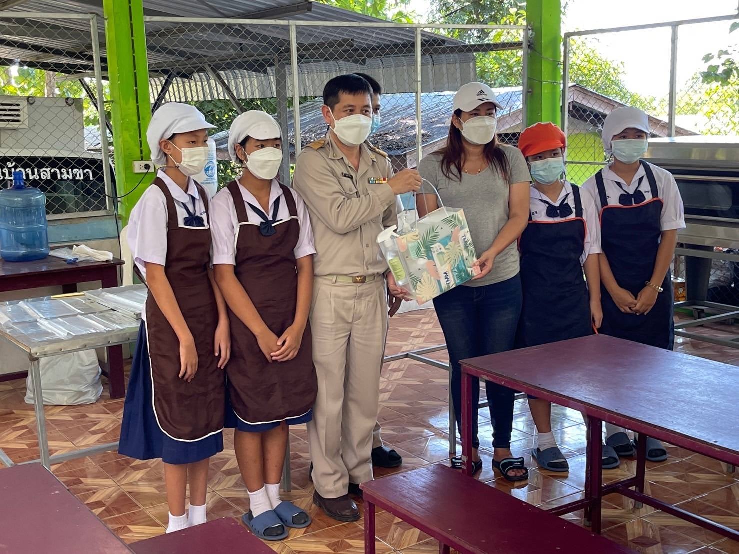 พช.ลำปาง  ขับเคลื่อนชุมชนท่องเที่ยวเชิงสร้างสรรค์ กระตุ้นเศรษฐกิจฐานราก จัดกิจกรรมส่งเสริมการเรียนรู้ที่นักท่องเที่ยวลงมือปฏิบัติ (D-HOPE)