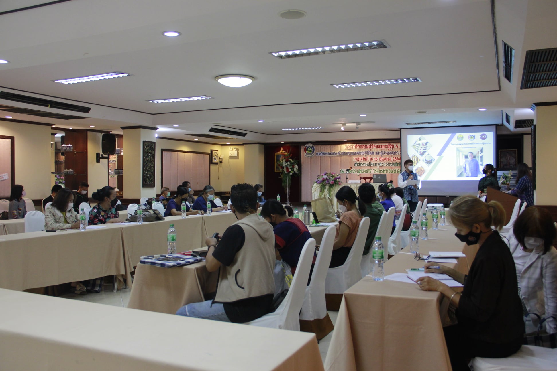 พช.ลำปาง    ดำเนินการประชุมเชิงปฏิบัติการโครงการพัฒนาศักยภาพ ผู้ประกอบการสู่ยุค 4.0