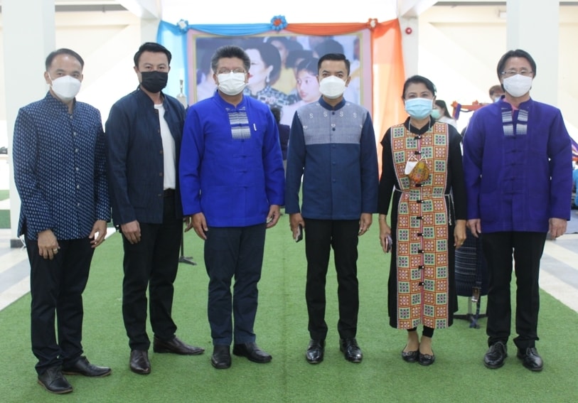 พช.ลำปาง  จัดนิทรรศการ “เสน่ห์ผ้าทอ สานต่อผ้าถิ่น เมดอินลำปาง”