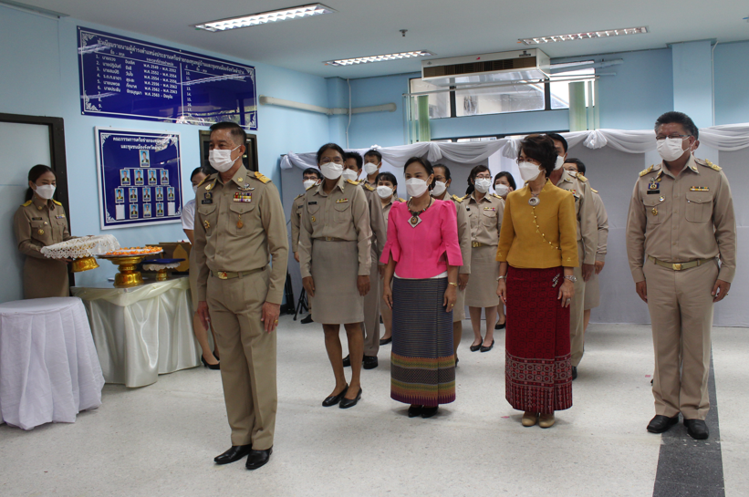 ? พช.ลำปาง จัดพิธีรับมอบแบบลายผ้าบาติกพระราชทาน สมเด็จพระเจ้าลูกเธอ เจ้าฟ้าสิริวัณณวรี นารีรัตนราชกัญญา