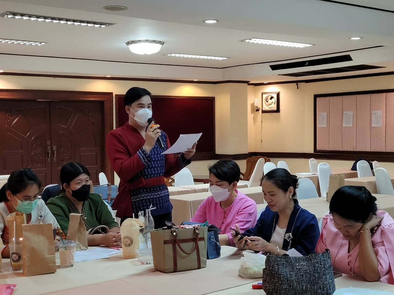 พช.ลำปาง ผนึกพลังทีมงานจังหวัด +  อำเภอเสริมทัพให้เข้มแข็ง เตรียมพร้อมลุยงาน ปีงบประมาณ  2565