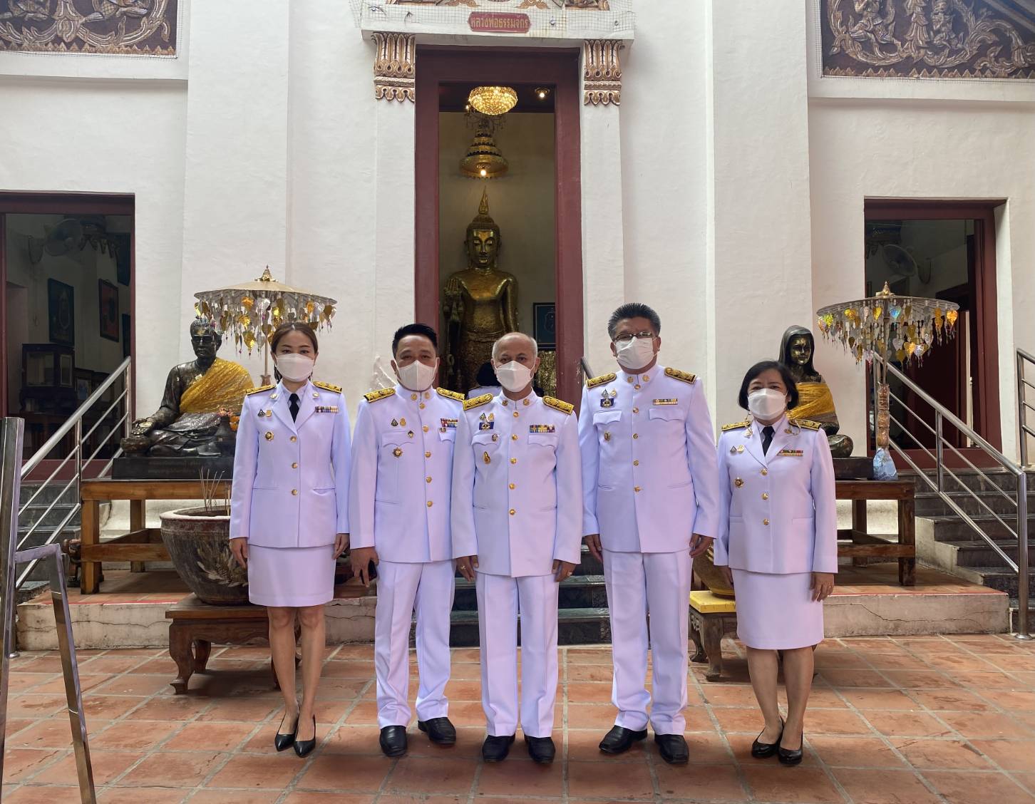 พช.ลำปาง ร่วมพิธีถวายผ้าพระกฐินพระราชทานกรมการพัฒนาชุมชน ประจำปีพุทธศักราช 2564