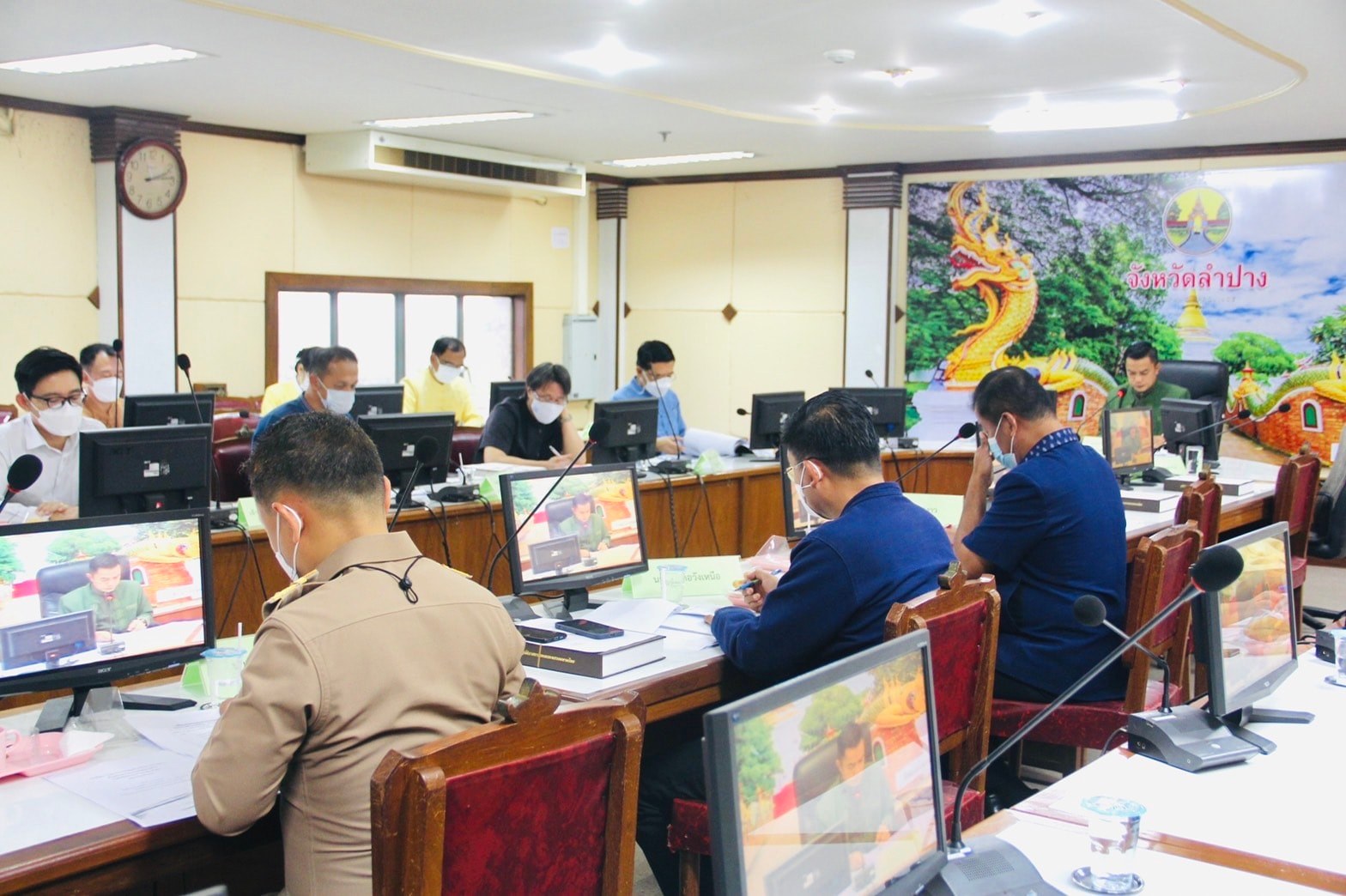 พช. ลำปาง   เข้าร่วมการประชุมหัวหน้าส่วนราชการ หัวหน้าหน่วยงานรัฐวิสาหกิจ ในสังกัดกระทรวงมหาดไทย และนายอำเภอ ครั้งที่ 8/2564