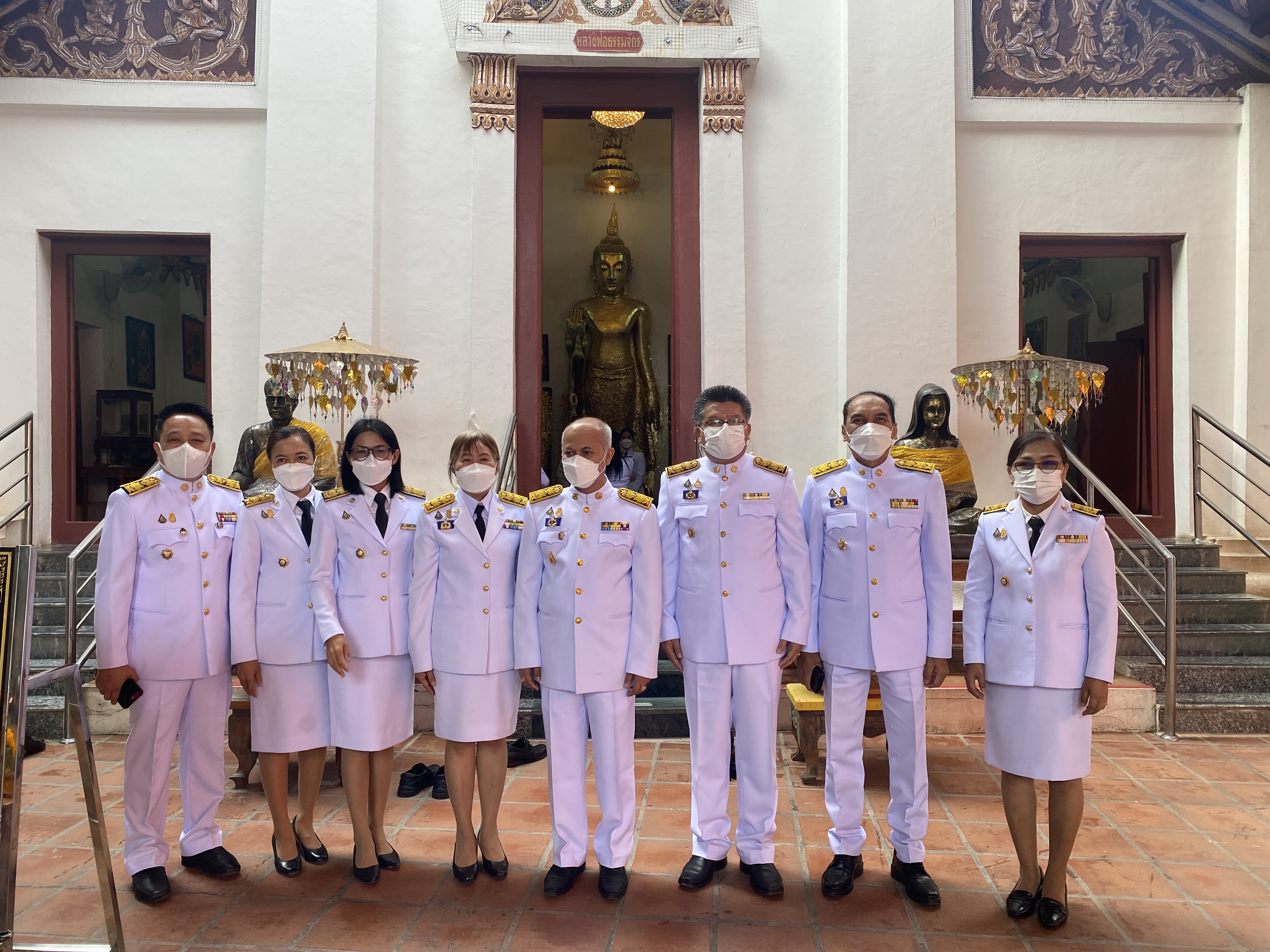 พช.ลำปาง ร่วมพิธีถวายผ้าพระกฐินพระราชทานกรมการพัฒนาชุมชน ประจำปีพุทธศักราช 2564