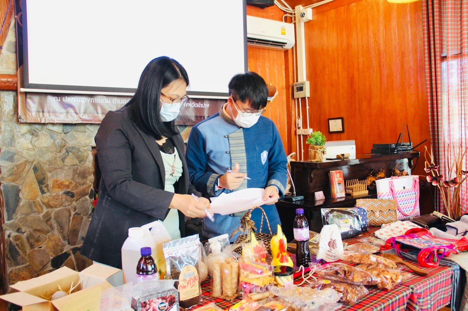 พช.ลำปาง จัดประชุมคณะกรรมการเครือข่ายองค์ความรู้ (Knowledge – Based OTOP :  KBO ) จังหวัดลำปาง