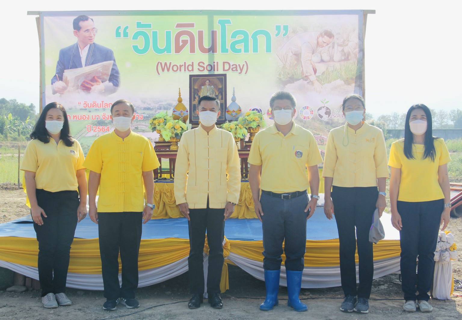 รองพ่อเมืองลำปาง เปิดกิจกรรม”วันดินโลก ที่ โคก หนอง นา” จังหวัดลำปาง