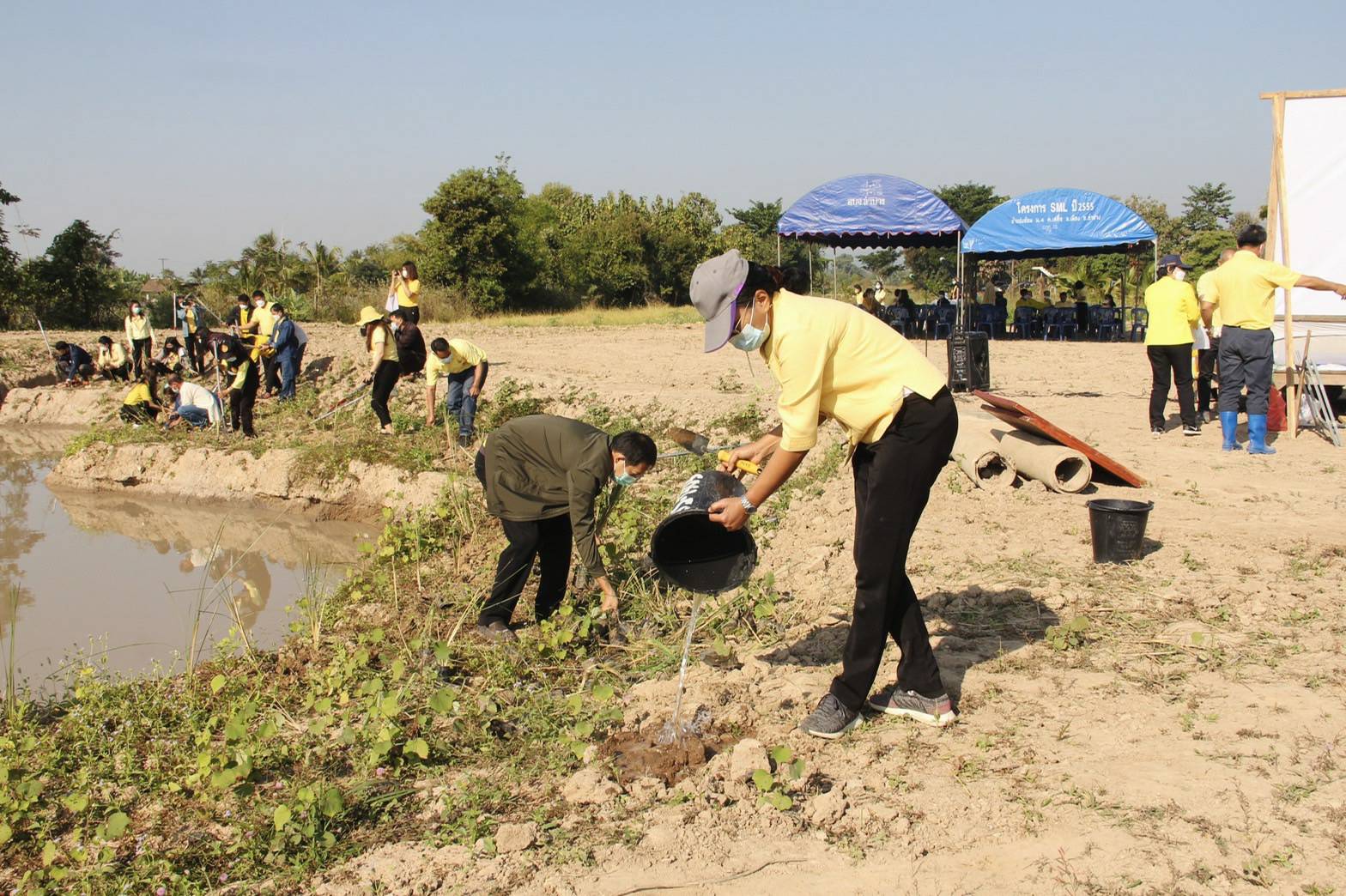 รองพ่อเมืองลำปาง เปิดกิจกรรม”วันดินโลก ที่ โคก หนอง นา” จังหวัดลำปาง