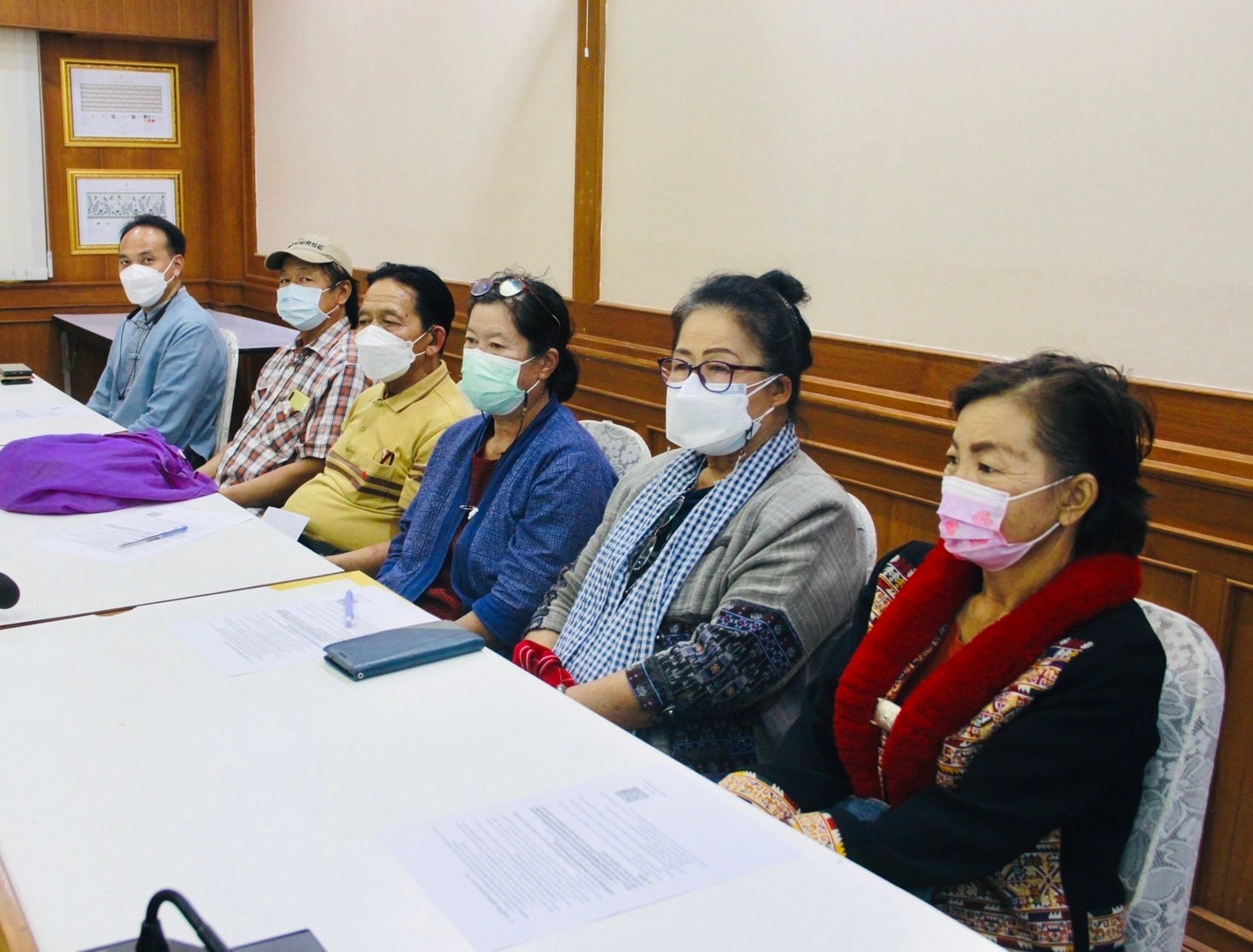 พช.ลำปาง  ประชุมชี้แจงให้ผู้ผลิต ผู้ประกอบการ OTOP เตรียมความพร้อมเข้าร่วมงานโอทอปไทย สู้ภัยโควิด-19