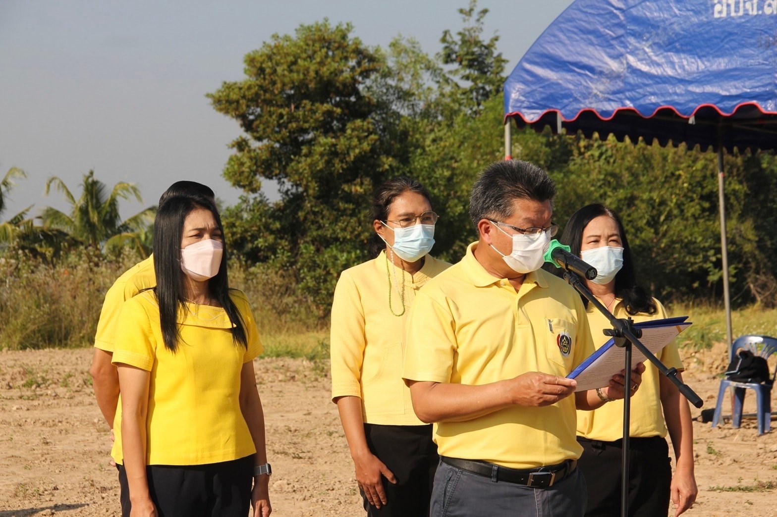 รองพ่อเมืองลำปาง   เปิดกิจกรรม”วันดินโลก ที่ โคก หนอง นา” จังหวัดลำปาง