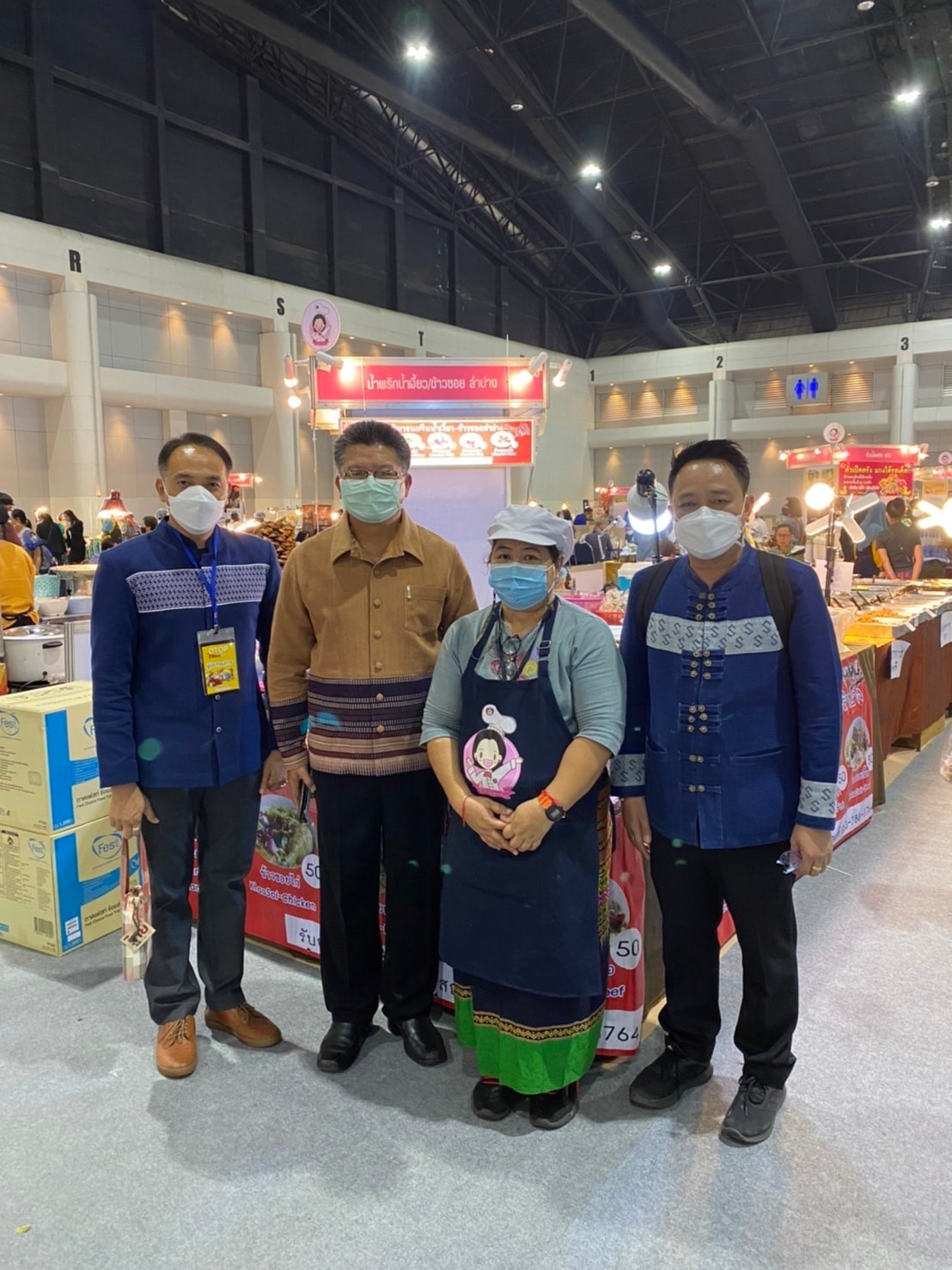จังหวัดลำปาง   ร่วมเปิดงานอย่างยิ่งใหญ่ มหกรรม “OTOP ไทย สู้ภัยโควิด -19 ”   นายทรงศักดิ์ ทรงศรี รัฐมนตรีช่วยว่าการกระทรวงมหาดไทย ให้เกียรติเป็นประธานเปิดงานฯ ภายใต้แนวคิด ” ผลิตภัณฑ์พื้นถิ่น ศิลปินพื้นบ้าน เศรษฐกิจไทยพ้นภัยโควิด-19 ”  ณ ศูนย์แสดงสินค้าฯ ชาเลนเจอร์ 2 อิมแพ็ค เมืองทองธานี