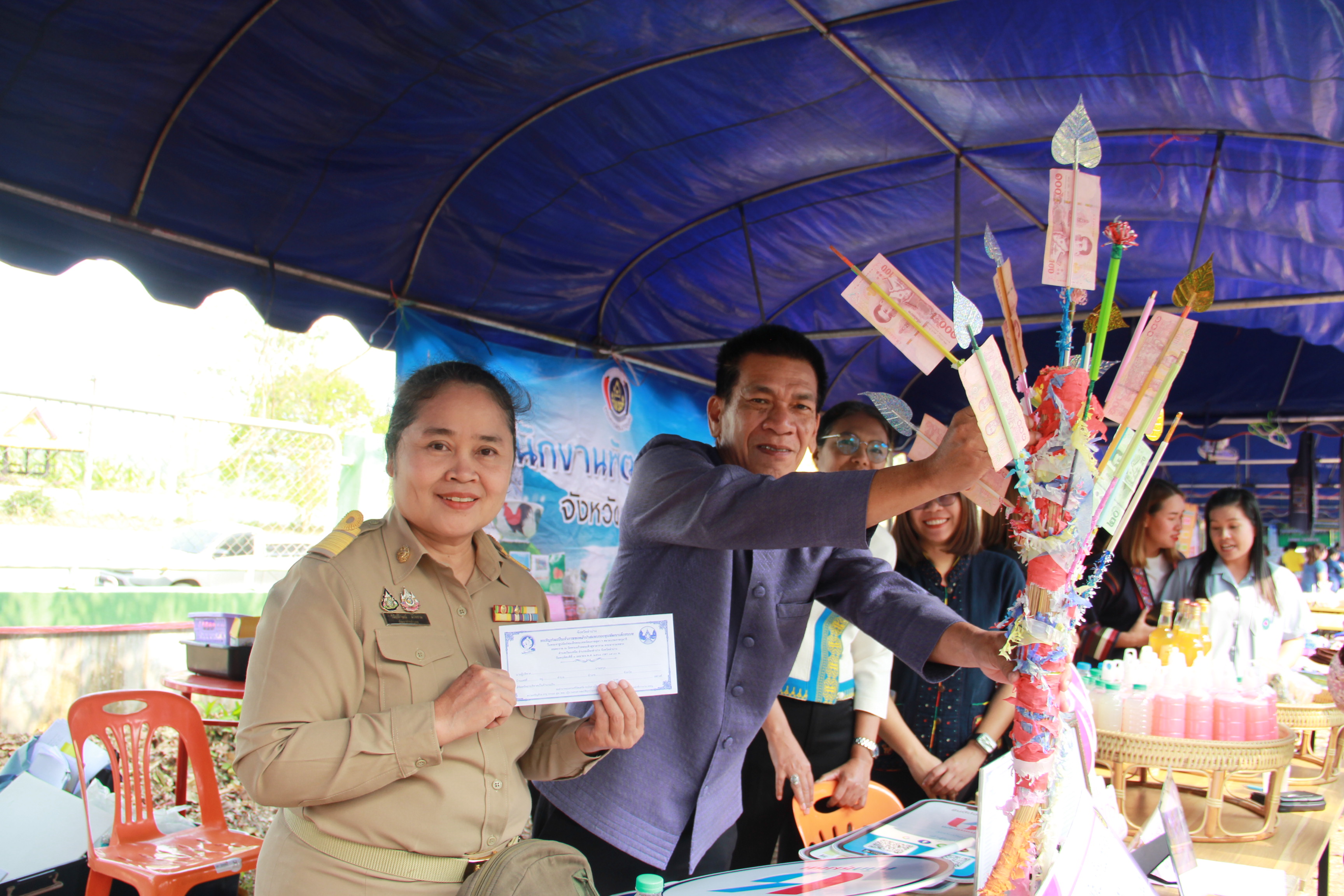 พช.ลำปาง ร่วมกิจกรรมหน่วยแพทย์เคลื่อนที่ พอ.สว. และหน่วยทันตกรรมเคลื่อนที่ เพื่อประชาชนด้อยโอกาส บูรณาการร่วมกับโครงการจังหวัดลำปางเคลื่อนที่ ประจำปีงบประมาณ พ.ศ.2568 พื้นที่ อ.งาว จ.ลำปาง