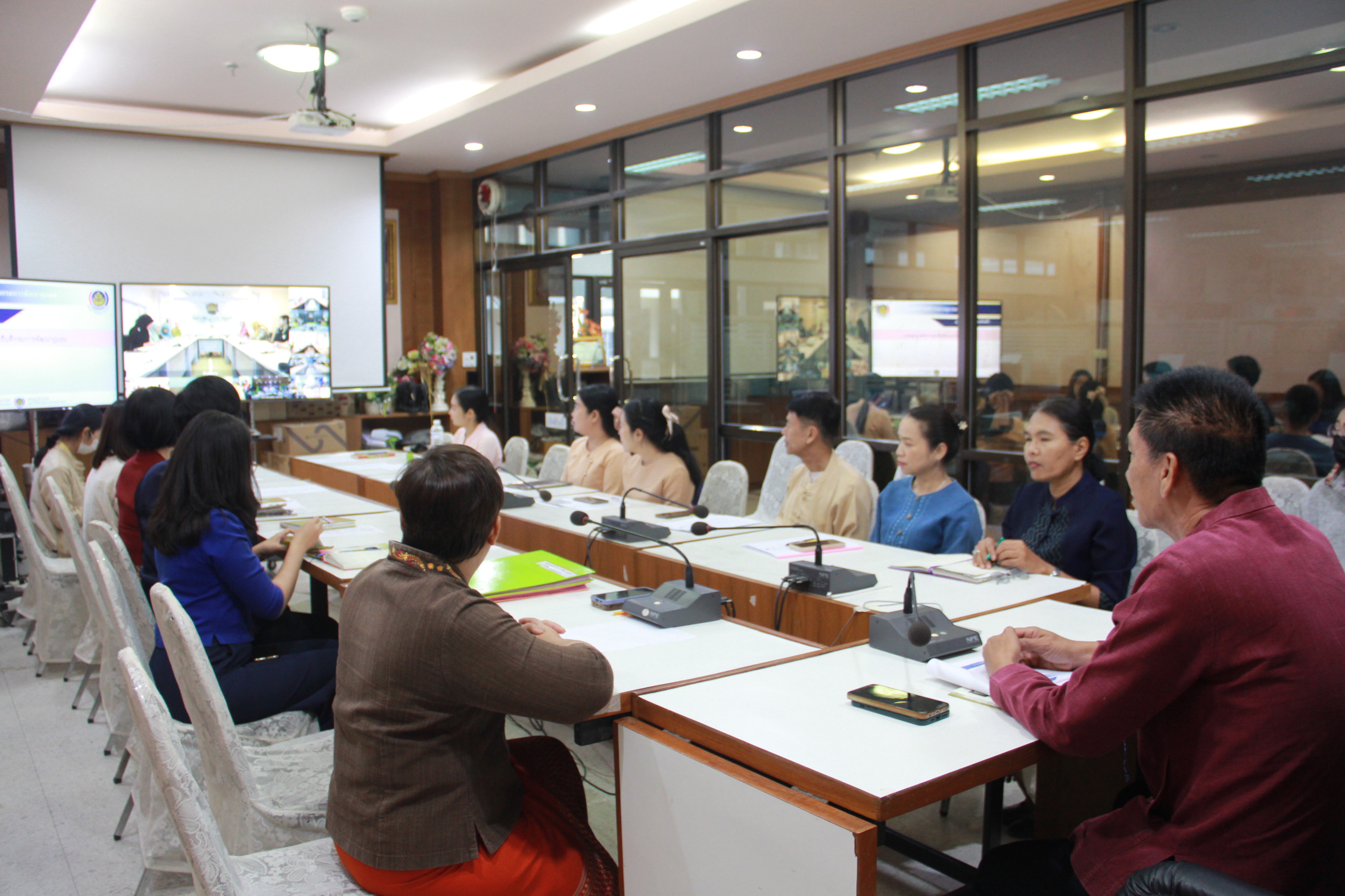 พช.ลำปาง ร่วมการประชุมกรมการพัฒนาชุมชน ครั้งที่ 3/2568 ผ่านระบบวิดีทัศน์ทางไกล (Video Conference)