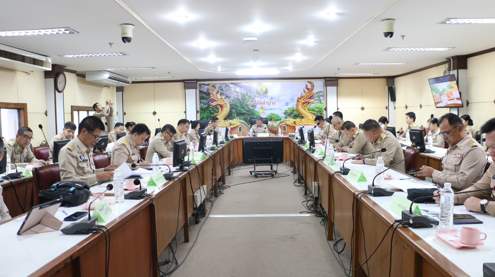 พช.ลำปาง เข้าร่วมการประชุมหัวหน้าส่วนราชการ หัวหน้าส่วนรัฐวิสาหกิจในสังกัดกระทรวงมหาดไทย และนายอำเภอ ครั้งที่ 3/2568