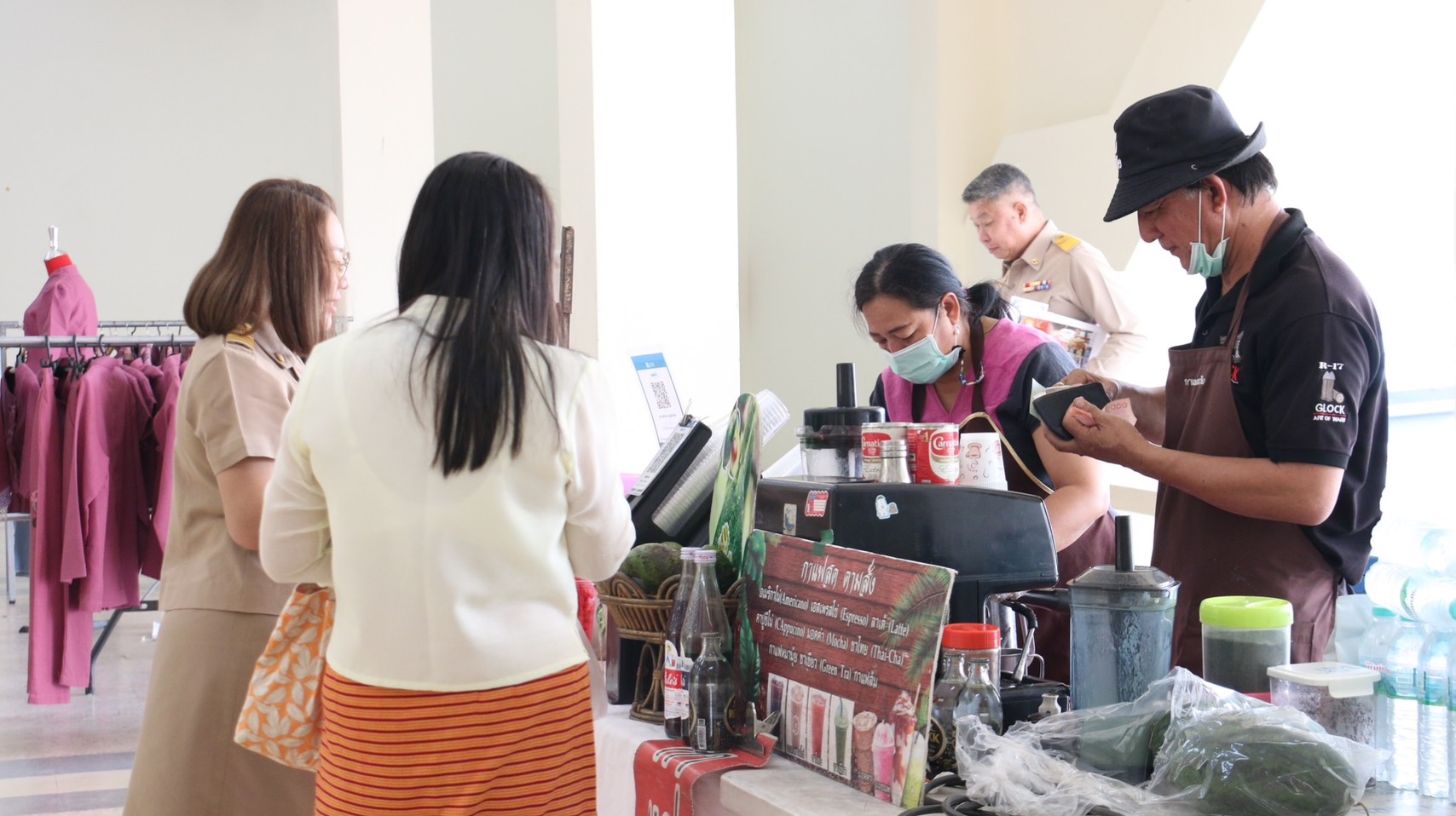 พช.ลำปาง จัดกิจกรรมกาดนัดชุมชนคนลำปาง @ ศาลากลางจังหวัดลำปาง ครั้งที่ 78