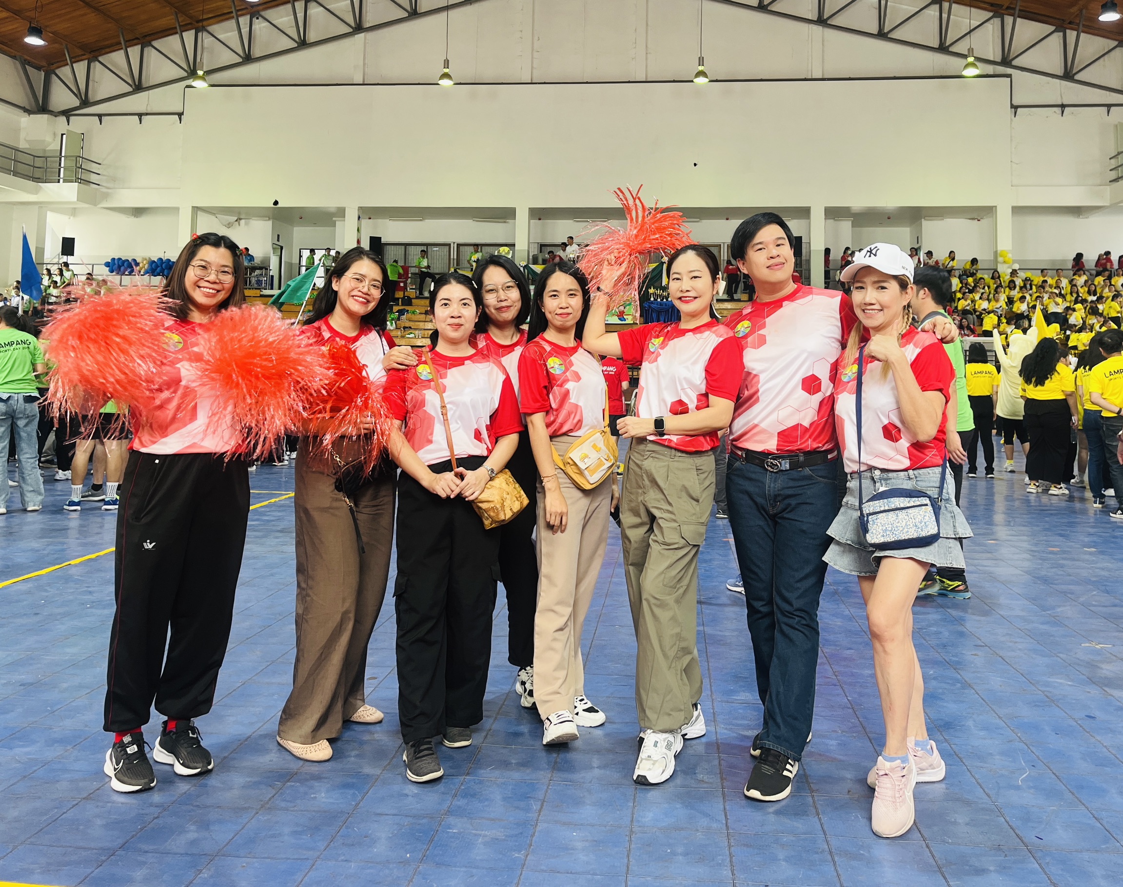 พช.ลำปาง ร่วมงานกีฬาสีเชื่อมสัมพันธ์ระหว่างภาครัฐและเอกชน เนื่องในวันข้าราชการพลเรือน ประจำปี 2568