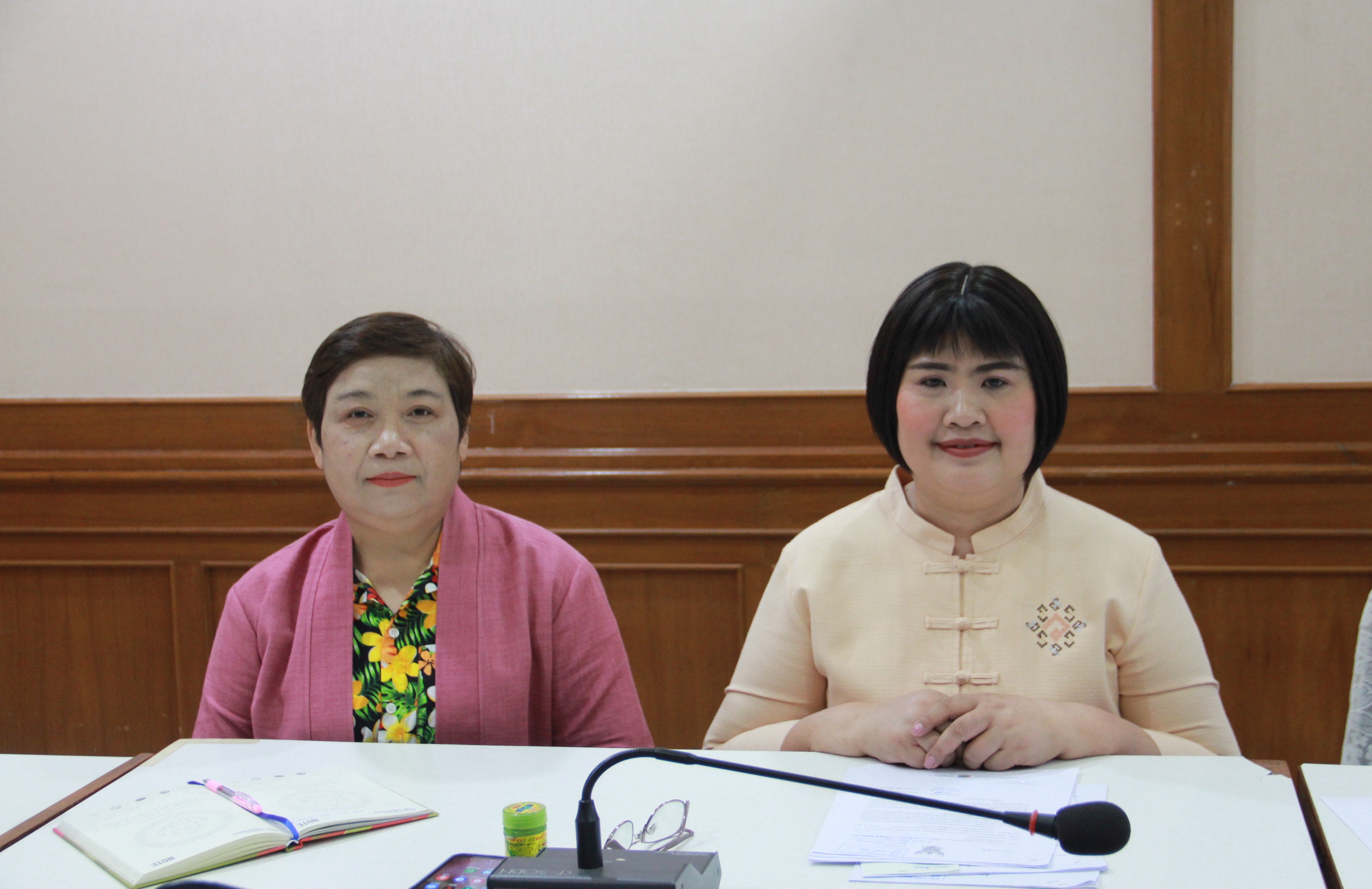 พช.ลำปาง ร่วมประชุมเชิงปฏิบัติการเพิ่มประสิทธิภาพการปฏิบัติงานของตำแหน่งประเภทวิชาการ ระดับชำนาญการพิเศษ (ผู้ปฏิบัติงานที่มีประสบการณ์)