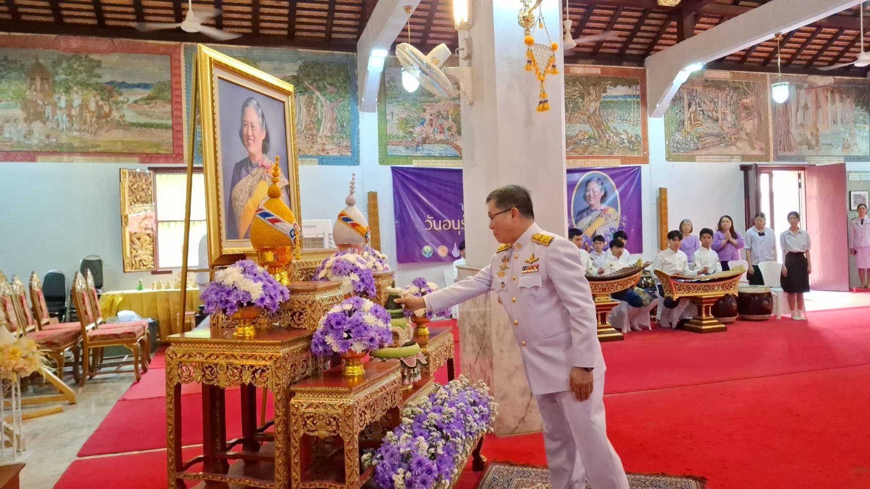 พช.ลำปาง ร่วมพิธีเจริญพระพุทธมนต์ถวายพระราชกุศลเฉลิมพระเกียรติ สมเด็จพระกนิษฐาธิราชเจ้า กรมสมเด็จพระเทพรัตนราชสุดาฯ สยามบรมราชกุมารี เนื่องในโอกาสวันคล้ายวันพระราชสมภพ 2 เมษายน
