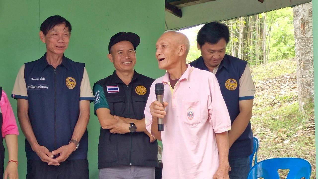 พช.ลำปาง มอบบ้านครัวเรือนยากจน ตามโครงการออมวันละบาท สร้างโอกาสที่ยั่งยืน พื้นที่ตำบลบ้านแลง อำเภอเมืองลำปาง