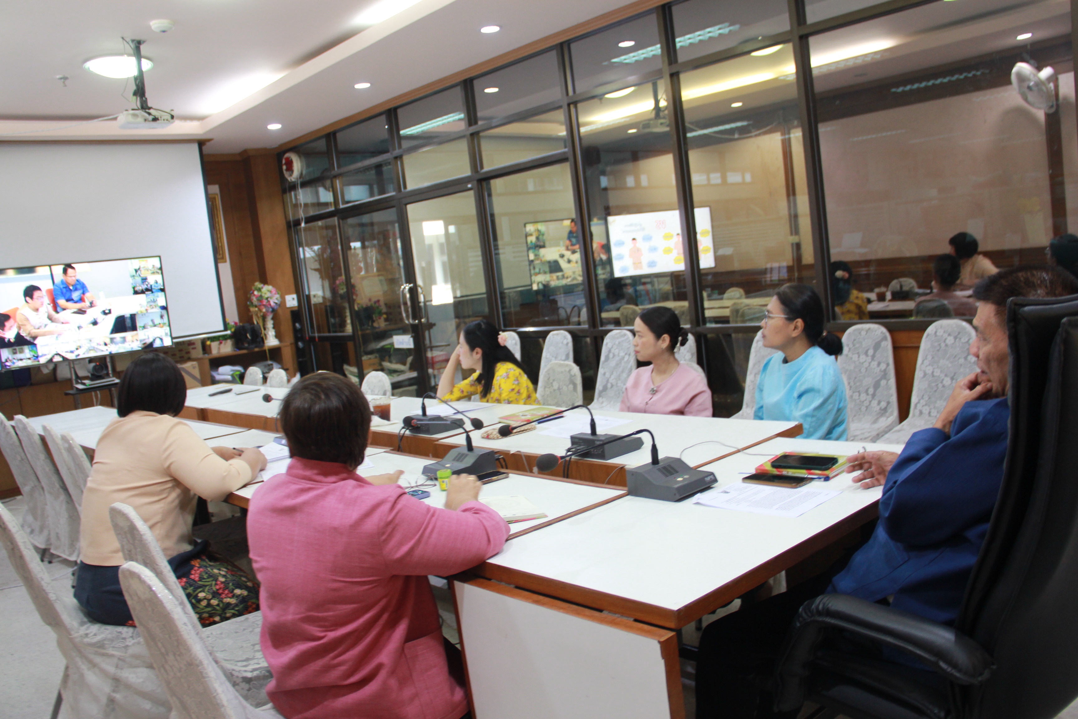 พช.ลำปาง ร่วมประชุมเชิงปฏิบัติการเพิ่มประสิทธิภาพการปฏิบัติงานของตำแหน่งประเภทวิชาการ ระดับชำนาญการพิเศษ (ผู้ปฏิบัติงานที่มีประสบการณ์)