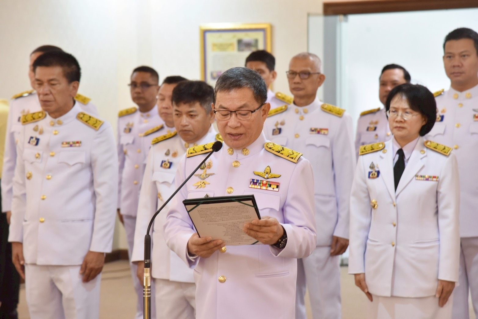 พช.ลำปาง ร่วมพิธีรับเหรียญที่ระลึกพระราชทานฯ เนื่องในวันข้าราชการพลเรือนและวันคล้ายวันสถาปนากระทรวงมหาดไทย ครบรอบ 133 ปี
