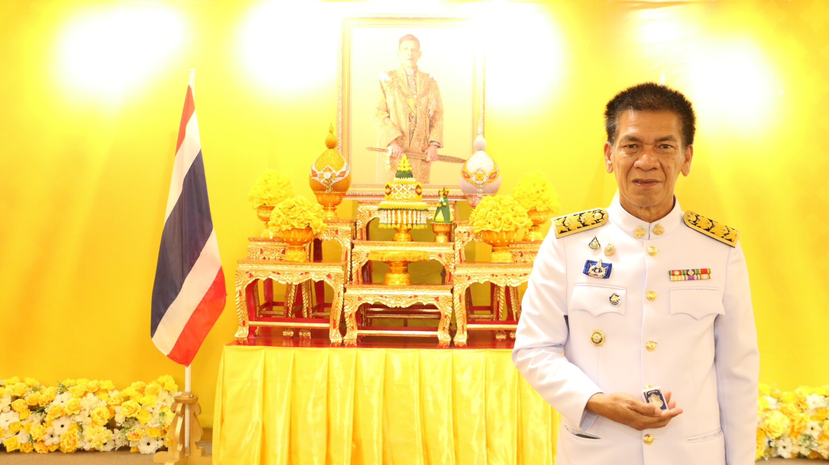 พช.ลำปาง ร่วมพิธีรับเหรียญที่ระลึกพระราชทานฯ เนื่องในวันข้าราชการพลเรือนและวันคล้ายวันสถาปนากระทรวงมหาดไทย ครบรอบ 133 ปี