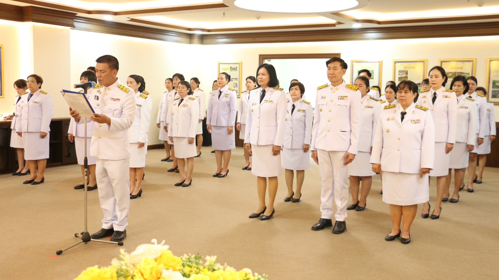 พช.ลำปาง จัดพิธีรับเหรียญที่ระลึกพระราชทานฯ เนื่องในวันข้าราชการพลเรือนและวันคล้ายวันสถาปนากระทรวงมหาดไทย ครบรอบ 133 ปี