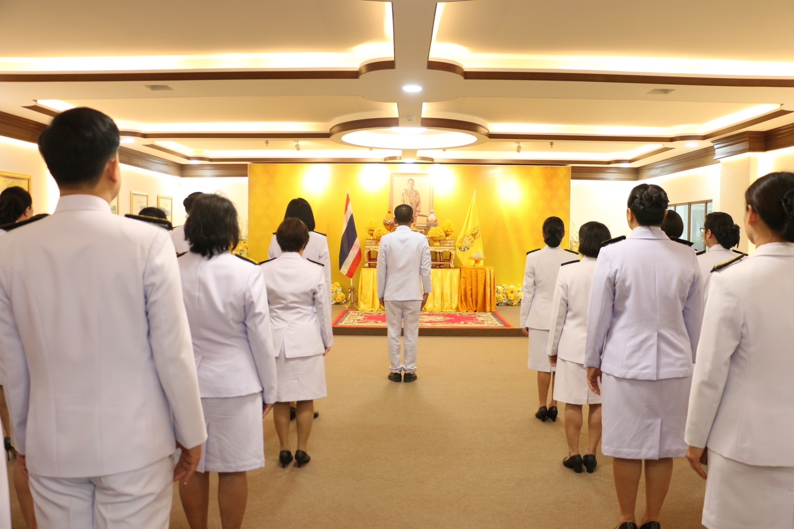 พช.ลำปาง จัดพิธีรับเหรียญที่ระลึกพระราชทานฯ เนื่องในวันข้าราชการพลเรือนและวันคล้ายวันสถาปนากระทรวงมหาดไทย ครบรอบ 133 ปี