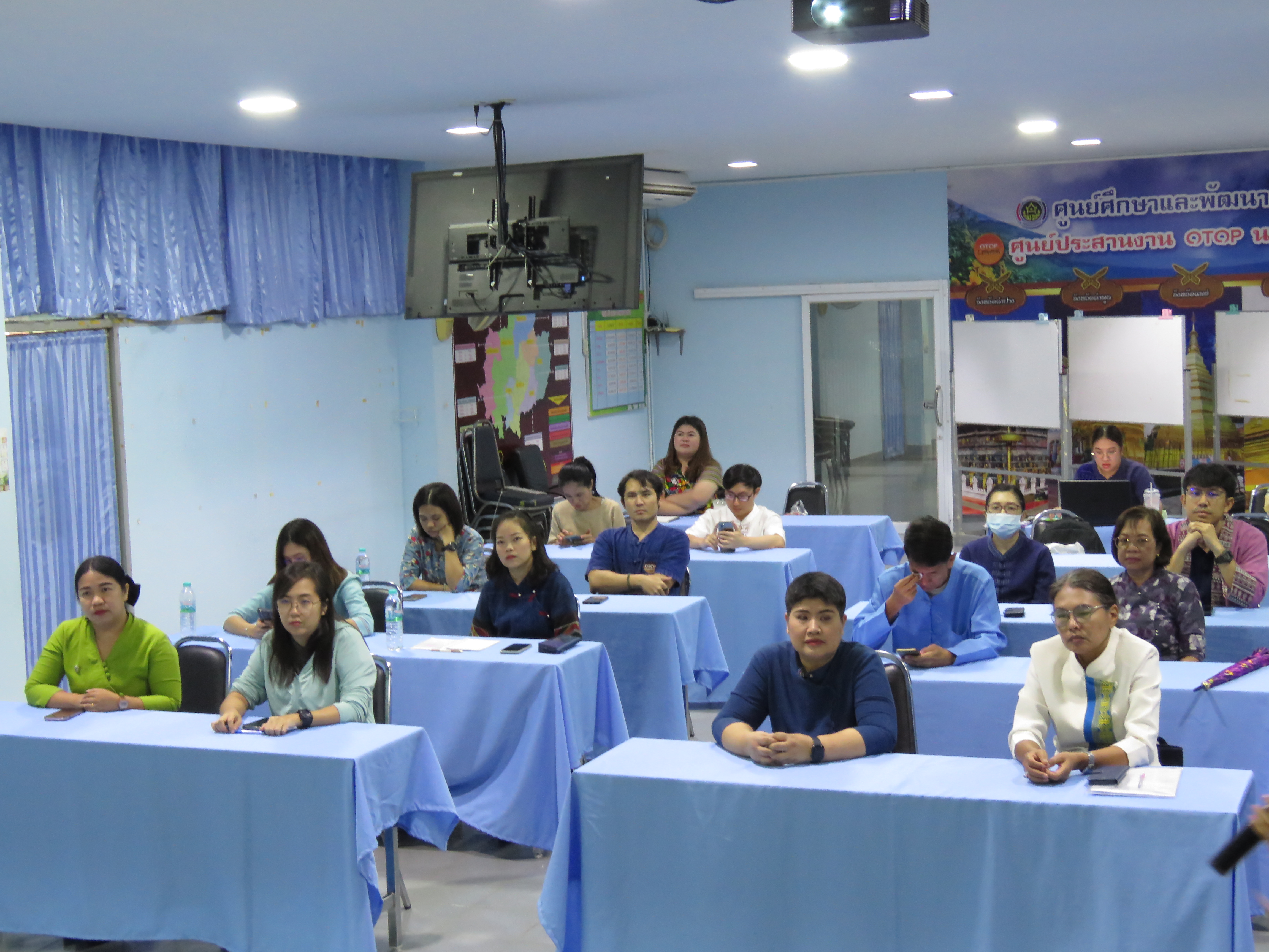 พช.ลำปาง ดำเนินโครงการมักม่วน ชวนมา Joy (Service Mind Mobile Leaning) สำนักงานพัฒนาชุมชนจังหวัดลำปาง ภายใต้โครงการศูนย์ศึกษาและพัฒนาชุมชนลำปาง 3 ต : ต้อง เติม เต็ม