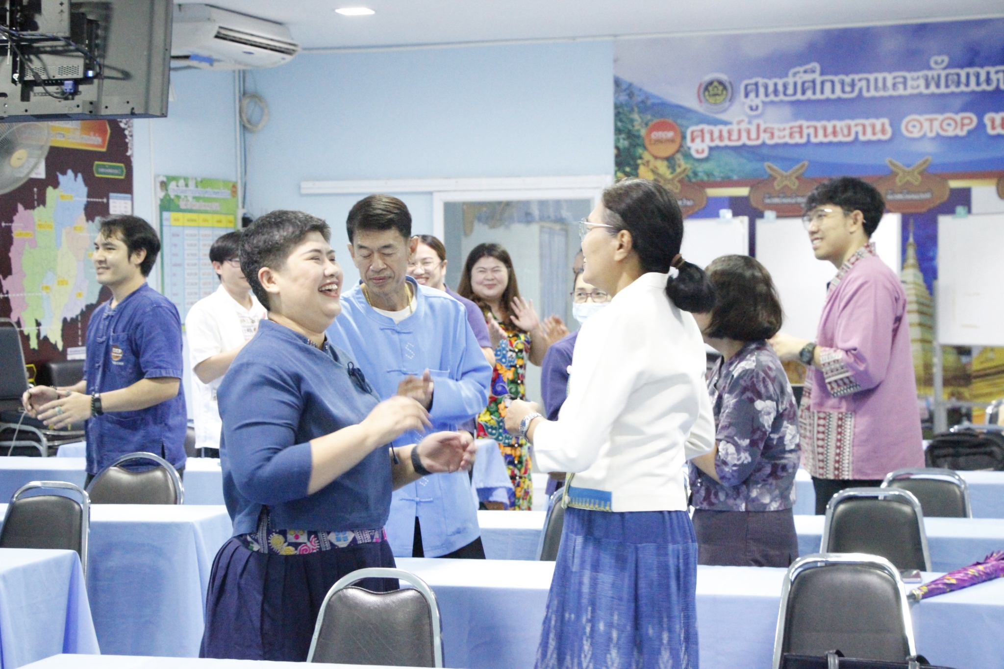 พช.ลำปาง ดำเนินโครงการมักม่วน ชวนมา Joy (Service Mind Mobile Leaning) สำนักงานพัฒนาชุมชนจังหวัดลำปาง ภายใต้โครงการศูนย์ศึกษาและพัฒนาชุมชนลำปาง 3 ต : ต้อง เติม เต็ม