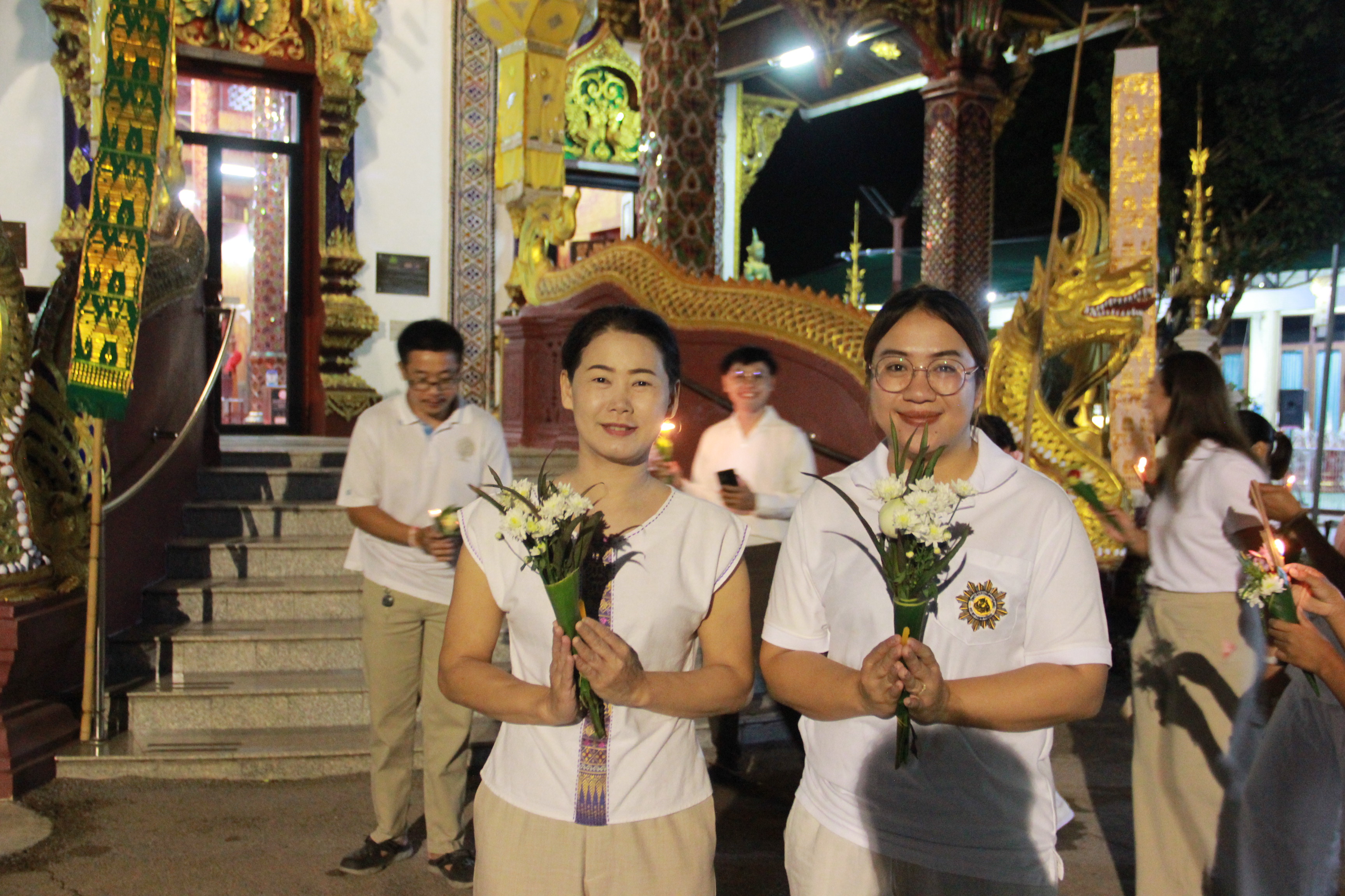 พช.ลำปาง ร่วมพิธีแสดงตนเป็นพุทธมามกะ และพิธีเวียนเทียน เนื่องใน “วันวิสาขบูชา” ประจำปี 2568