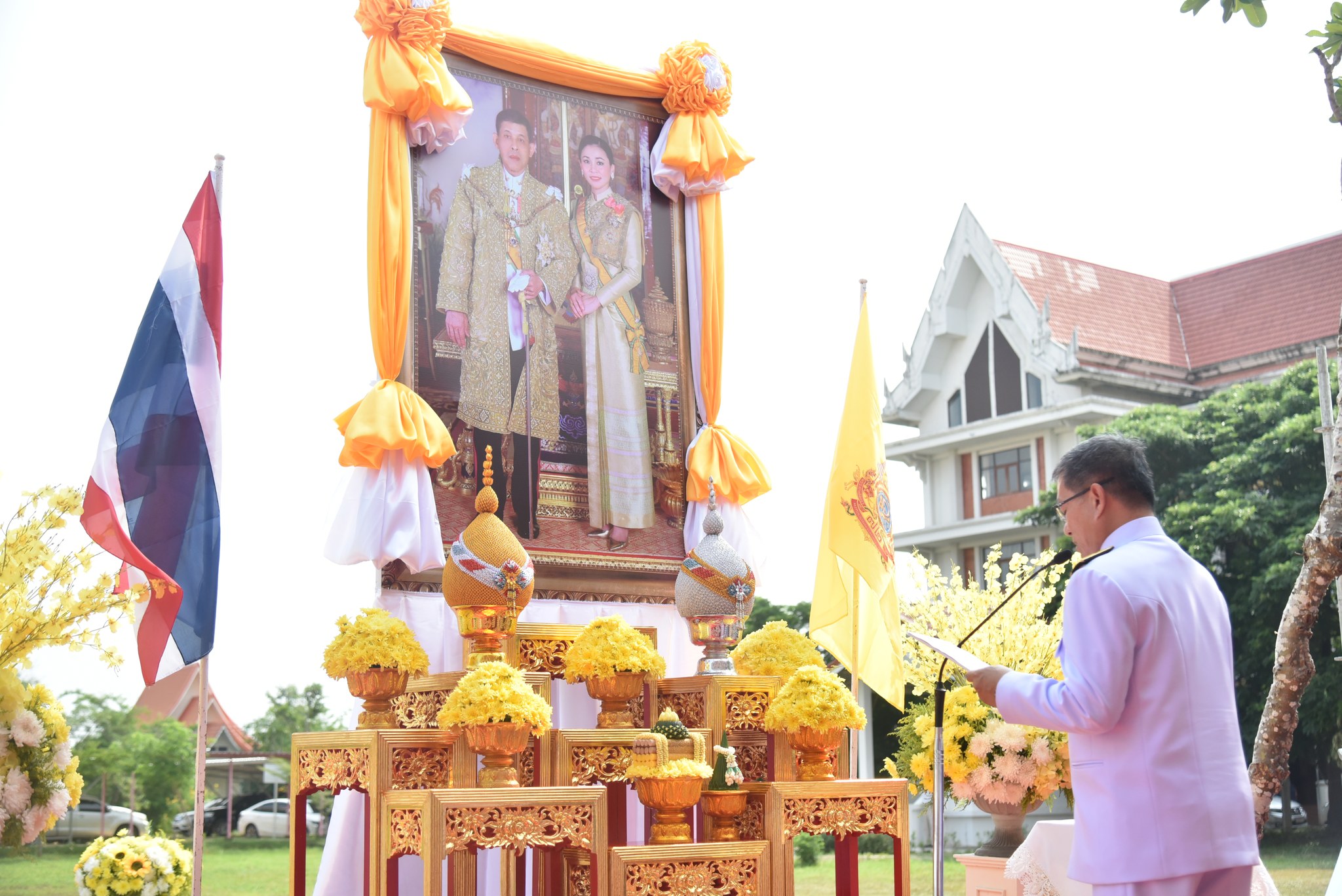 พช.ลำปาง ร่วมพิธีปลูก “พระศรีมหาโพธิทศมราชบพิตร” เฉลิมพระเกียรติพระบาทสมเด็จพระเจ้าอยู่หัว เนื่องในโอกาสพระราชพิธีสมมงคลพระชนมายุเท่าพระบาทสมเด็จพระพุทธยอดฟ้าจุฬาโลกมหาราช