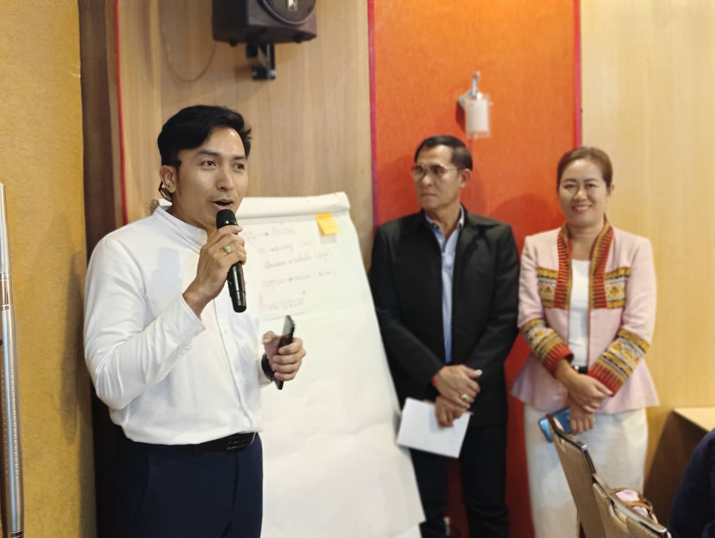 พช.ลำปาง ร่วมการประชุมหารือเกี่ยวกับการจัดทำเส้นทางท่องเที่ยวย่านเมืองเก่า เพื่อเตรียมการออกแบบเส้นทางท่องเที่ยว “มนต์เสน่ห์ยามแลง แสงล้านนา” (เชียงราย เชียงใหม่ พะเยา ลำปาง ลำพูน แม่ฮ่องสอน)