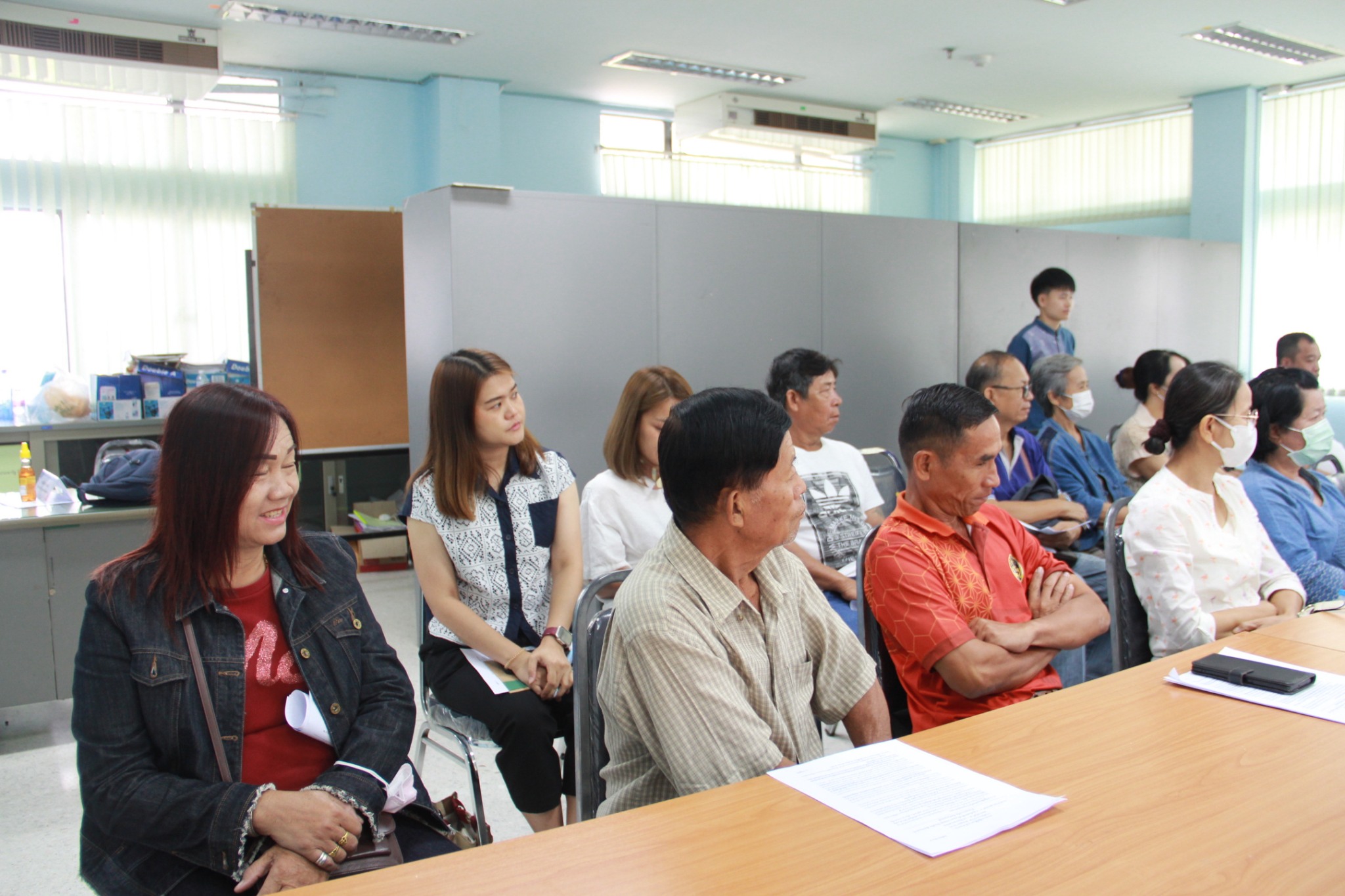 พช.ลำปาง จัดประชุมผู้ผลิต ผู้ประกอบการ OTOP ที่ได้รับการคัดเลือกเข้าร่วมงาน OTOP Midyear 2025