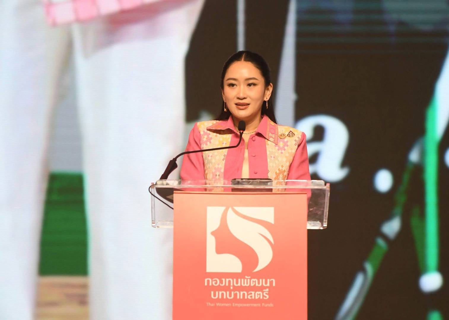 พช.ลำปาง ร่วมโครงการ “พลังสตรีเพื่อการพัฒนา เสริมสร้างโอกาส สร้างอนาคต”