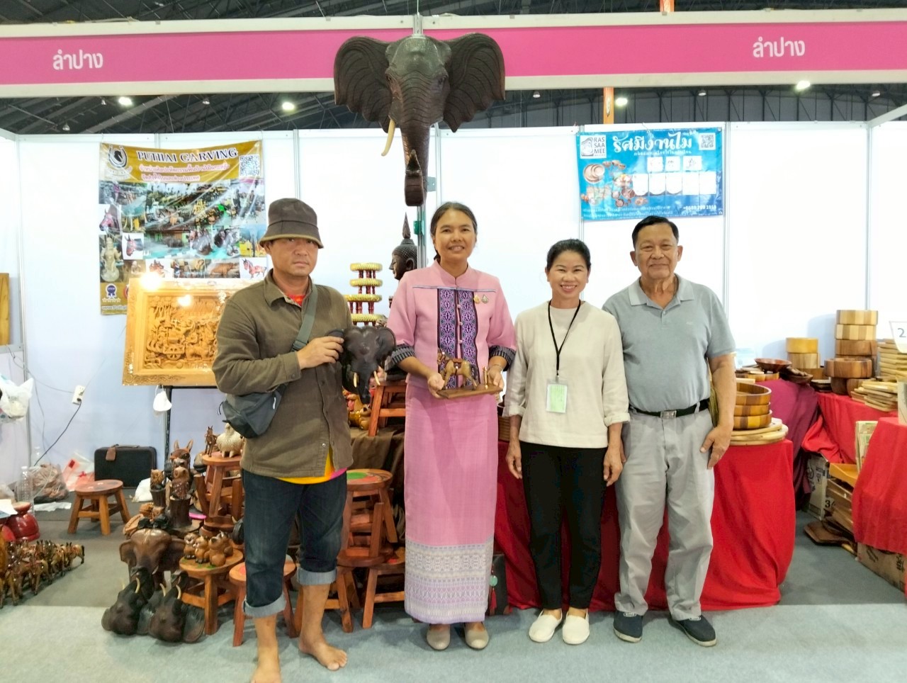 พช.ลำปาง ยกทัพสินค้า OTOP ร่วมงาน OTOP Midyear 2025 “OTOP ทันโลก ทันสมัย เศรษฐกิจไทยยั่งยืน “