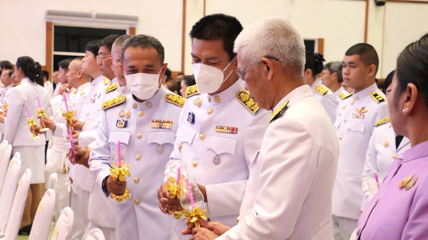 พช.ลำปาง เข้าร่วมพิธีถวายเครื่องราชสักการะและจุดเทียนถวายพระพรชัยมงคล เฉลิมพระเกียรติสมเด็จพระนางเจ้าฯ พระบรมราชินี เนื่องในโอกาสวันเฉลิมพระชนมพรรษา 3 มิถุนายน 2568