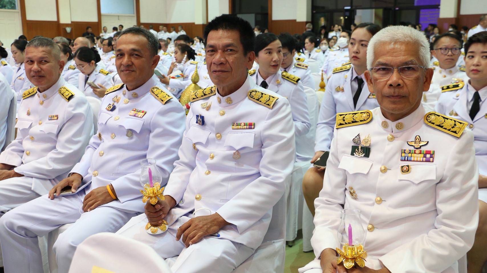 พช.ลำปาง เข้าร่วมพิธีถวายเครื่องราชสักการะและจุดเทียนถวายพระพรชัยมงคล เฉลิมพระเกียรติสมเด็จพระนางเจ้าฯ พระบรมราชินี เนื่องในโอกาสวันเฉลิมพระชนมพรรษา 3 มิถุนายน 2568