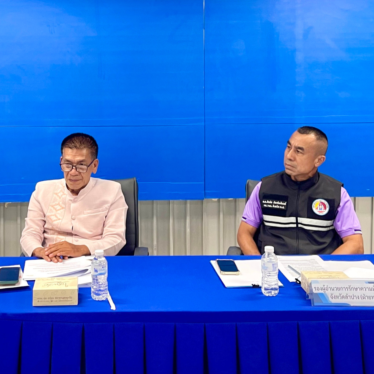 พช.ลำปาง ร่วมประชุมรับแนวทางการดำเนินงานพัฒนาและฟื้นฟูหมู่บ้าน/ชุมชนกองทุนแม่ของแผ่นดิน เพื่อป้องกันและแก้ไขปัญหายาเสพติด