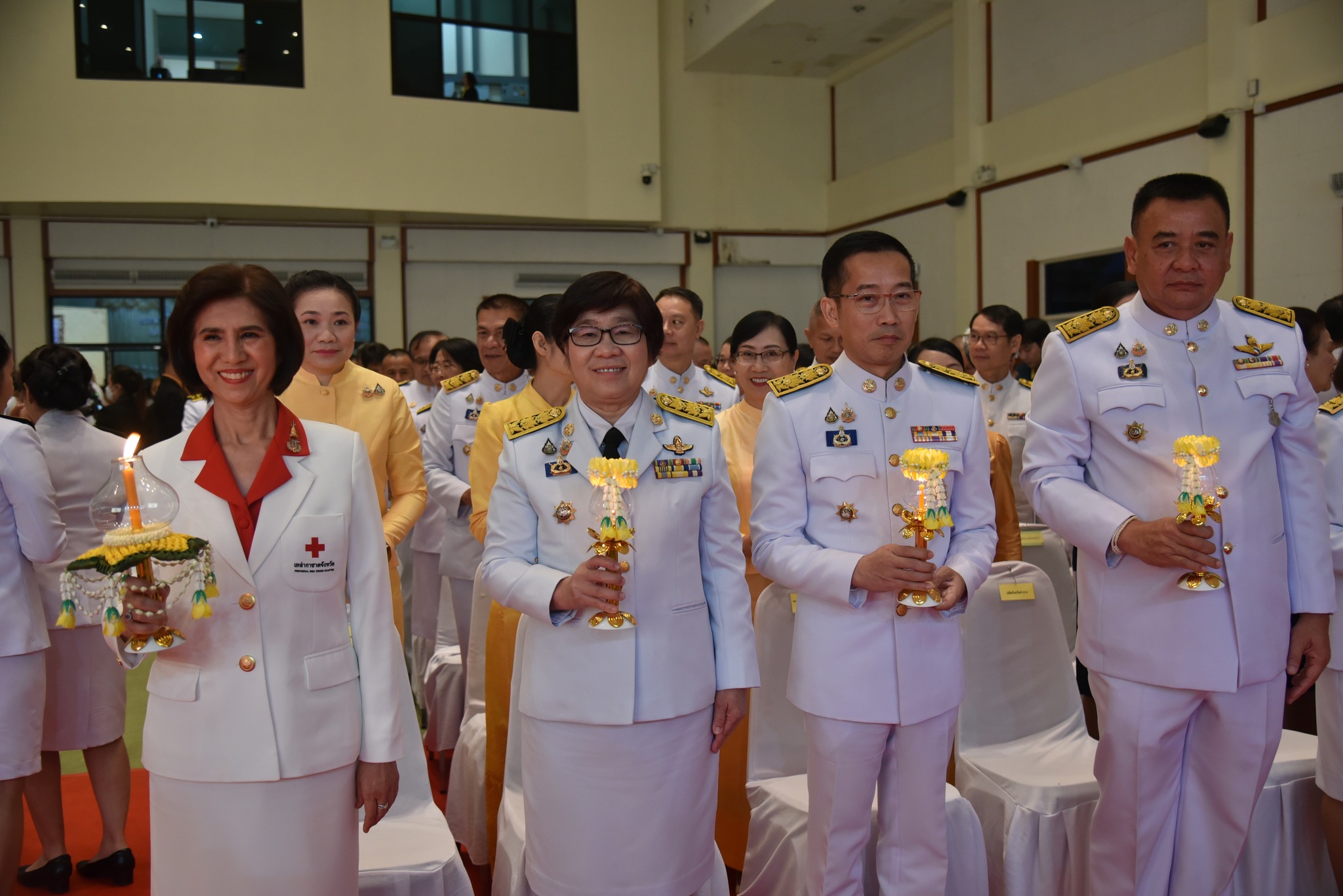 พช.ลำปาง ร่วมประกอบพิธีถวายเครื่องราชสักการะถวายราชสดุดีเฉลิมพระเกียรติ และจุดเทียนชัยถวายพระพรชัยมงคล พระบาทสมเด็จพระเจ้าอยู่หัว เนื่องในโอกาสวันเฉลิมพระชนมพรรษา 28 กรกฎาคม 2568